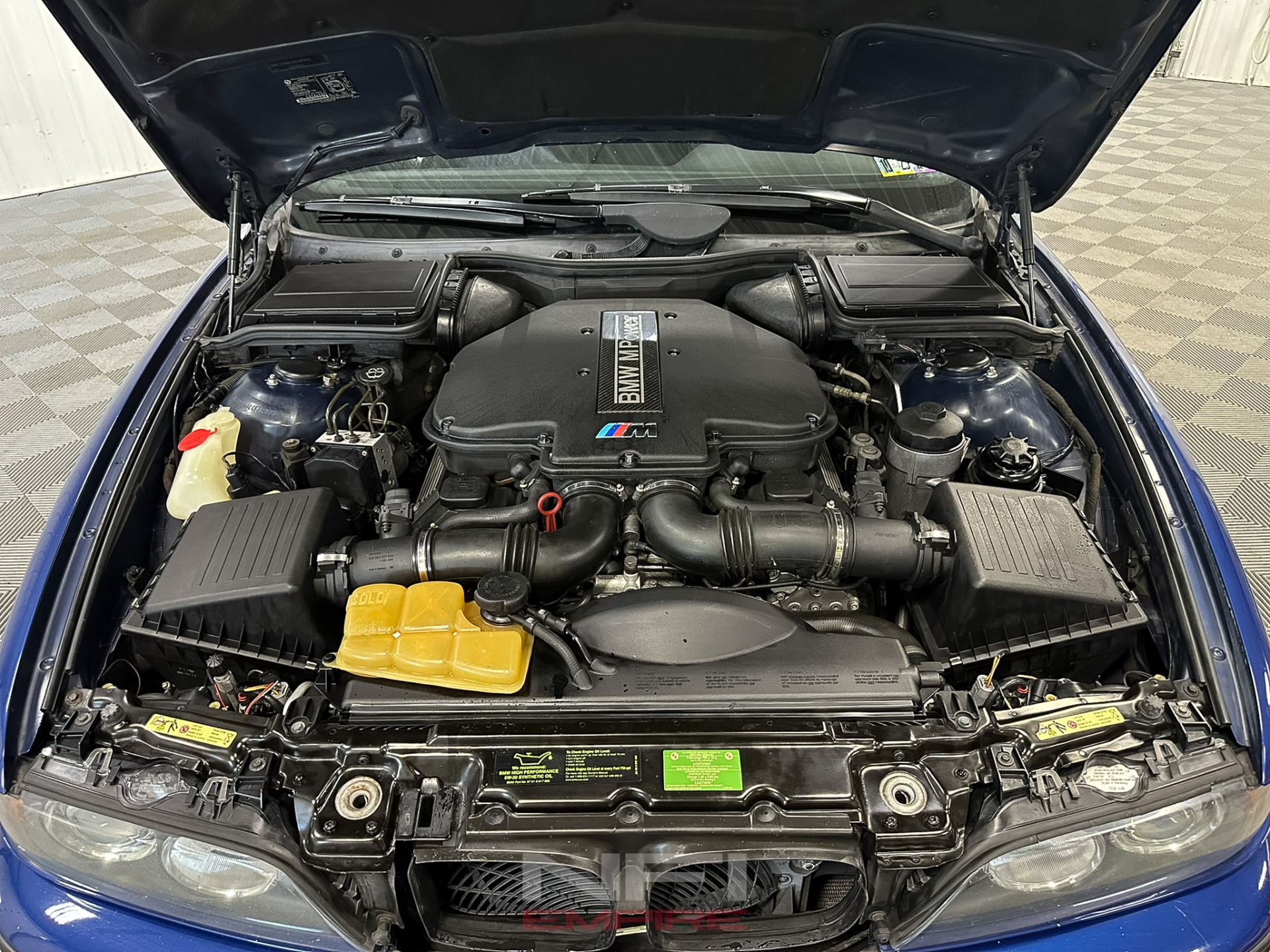 2002 BMW M5 57