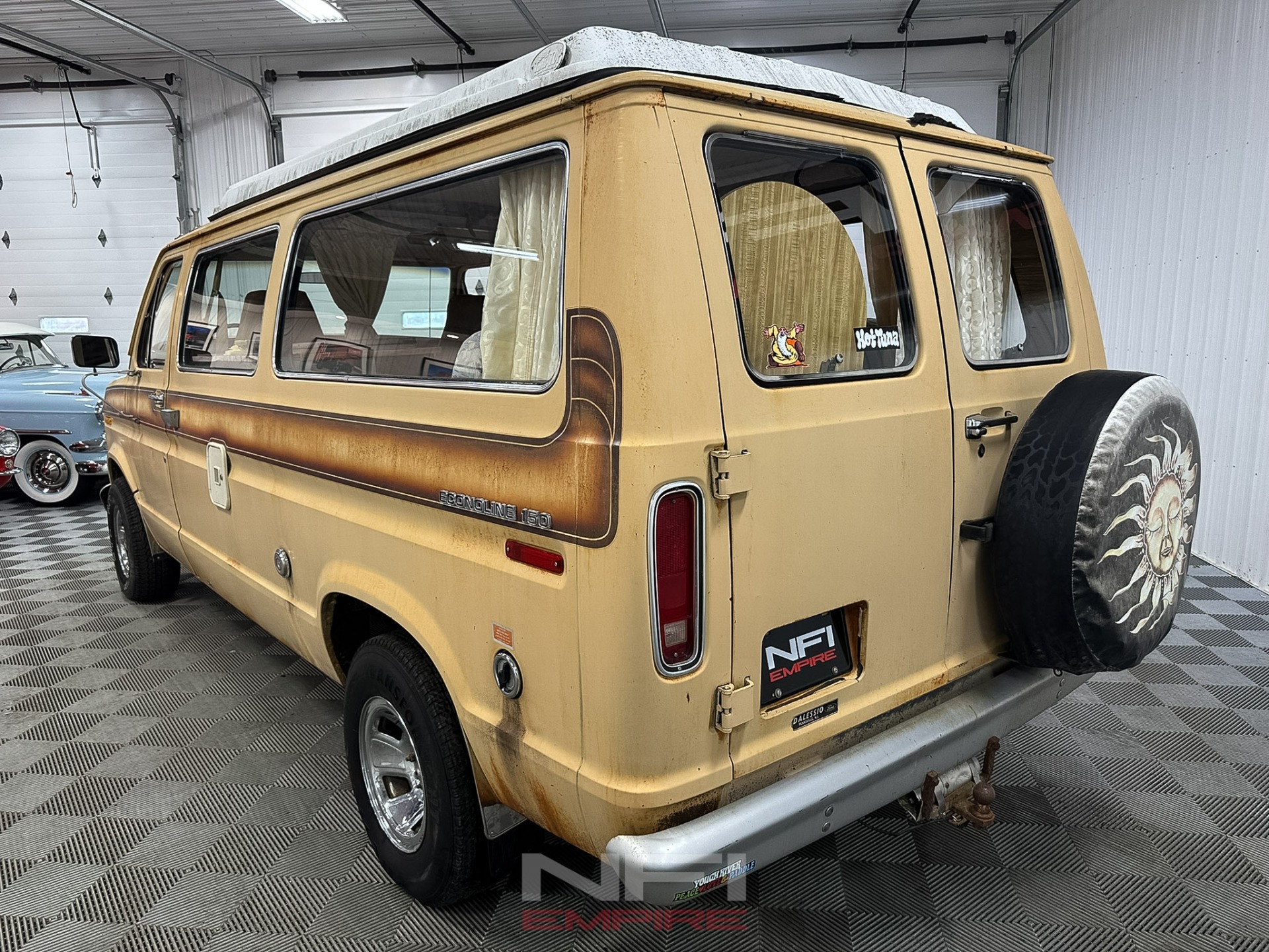 1977 Ford E150 Econoline 10