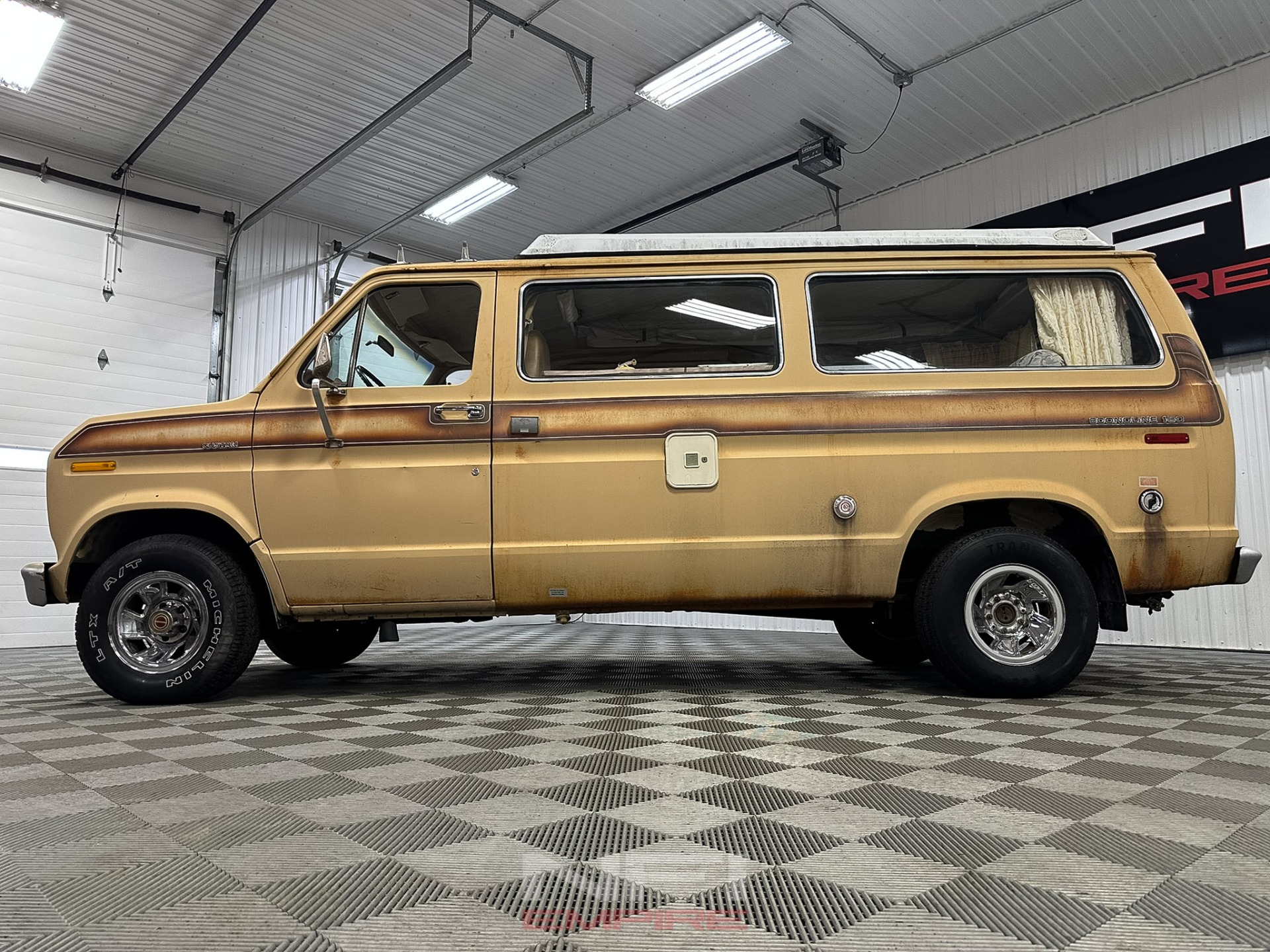 1977 Ford E150 Econoline 11