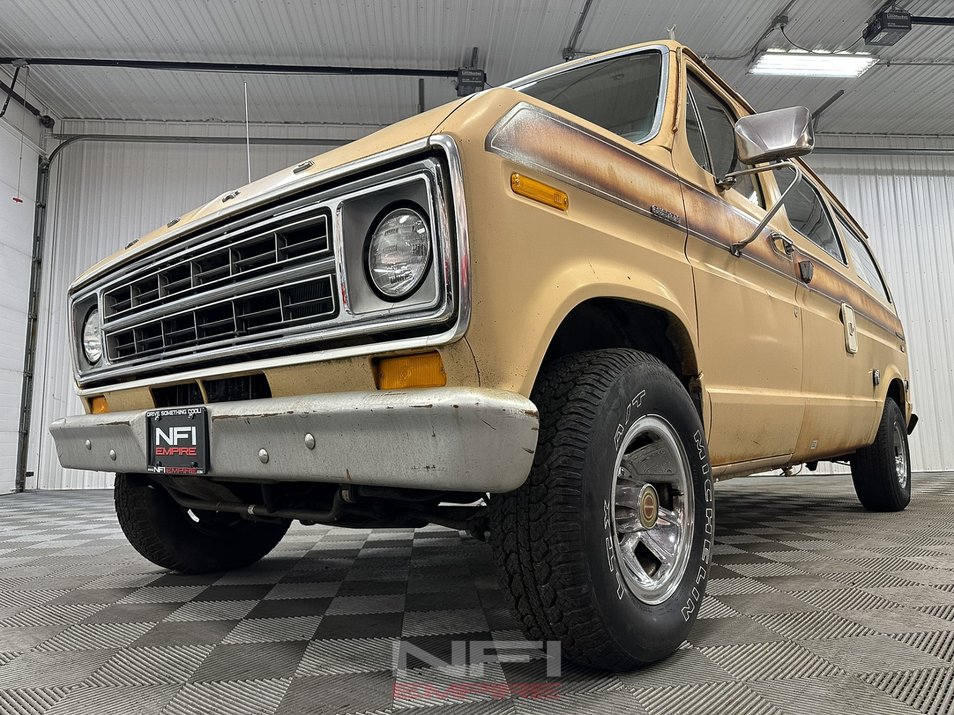 1977 Ford E150 Econoline 13