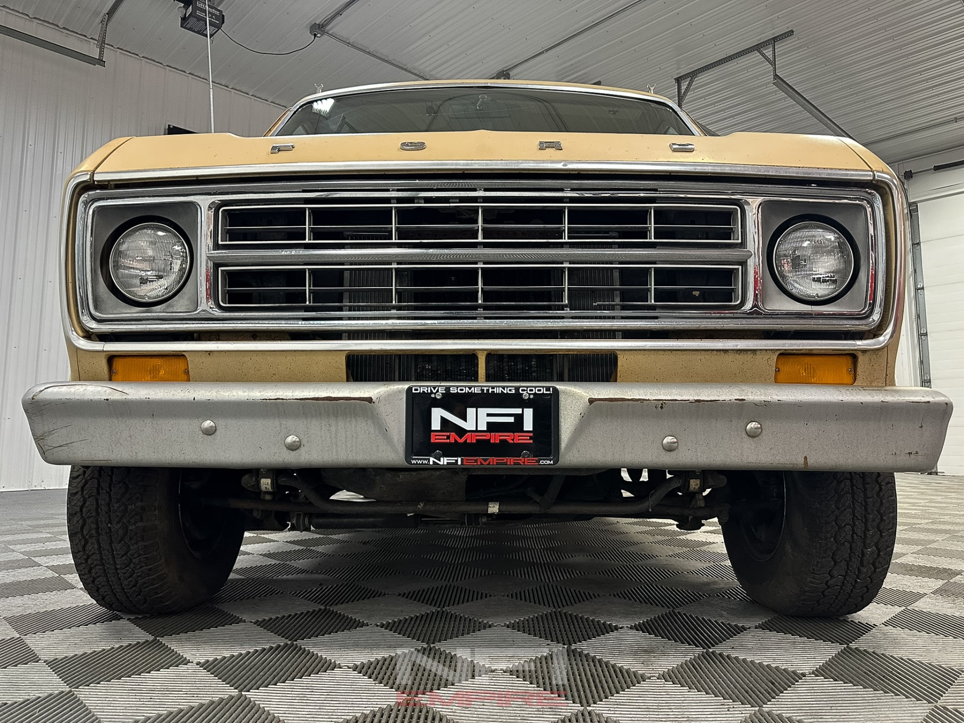 1977 Ford E150 Econoline 14