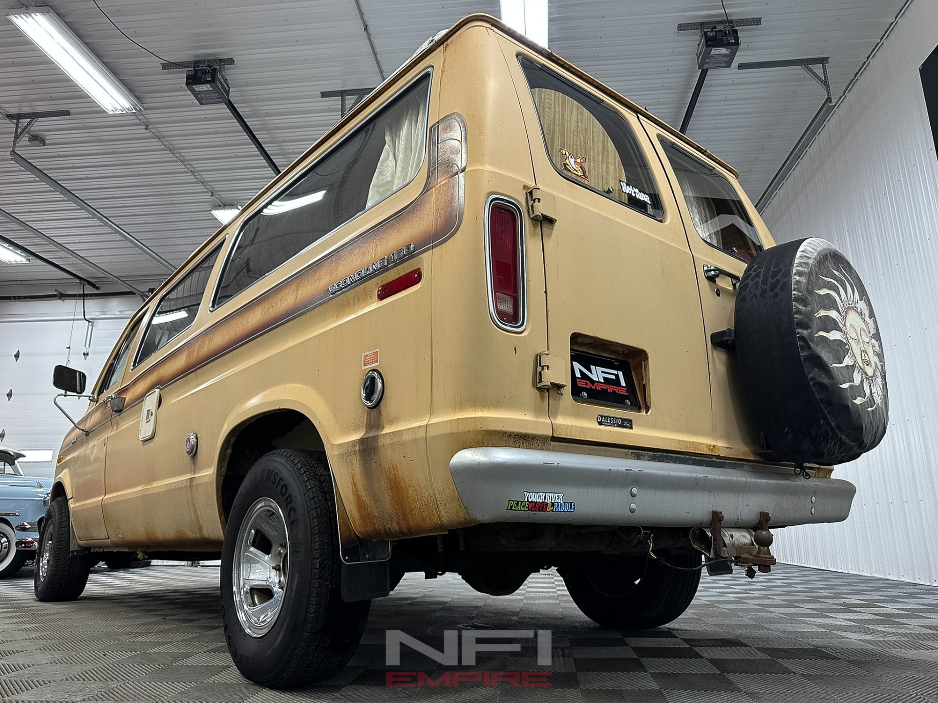 1977 Ford E150 Econoline 21