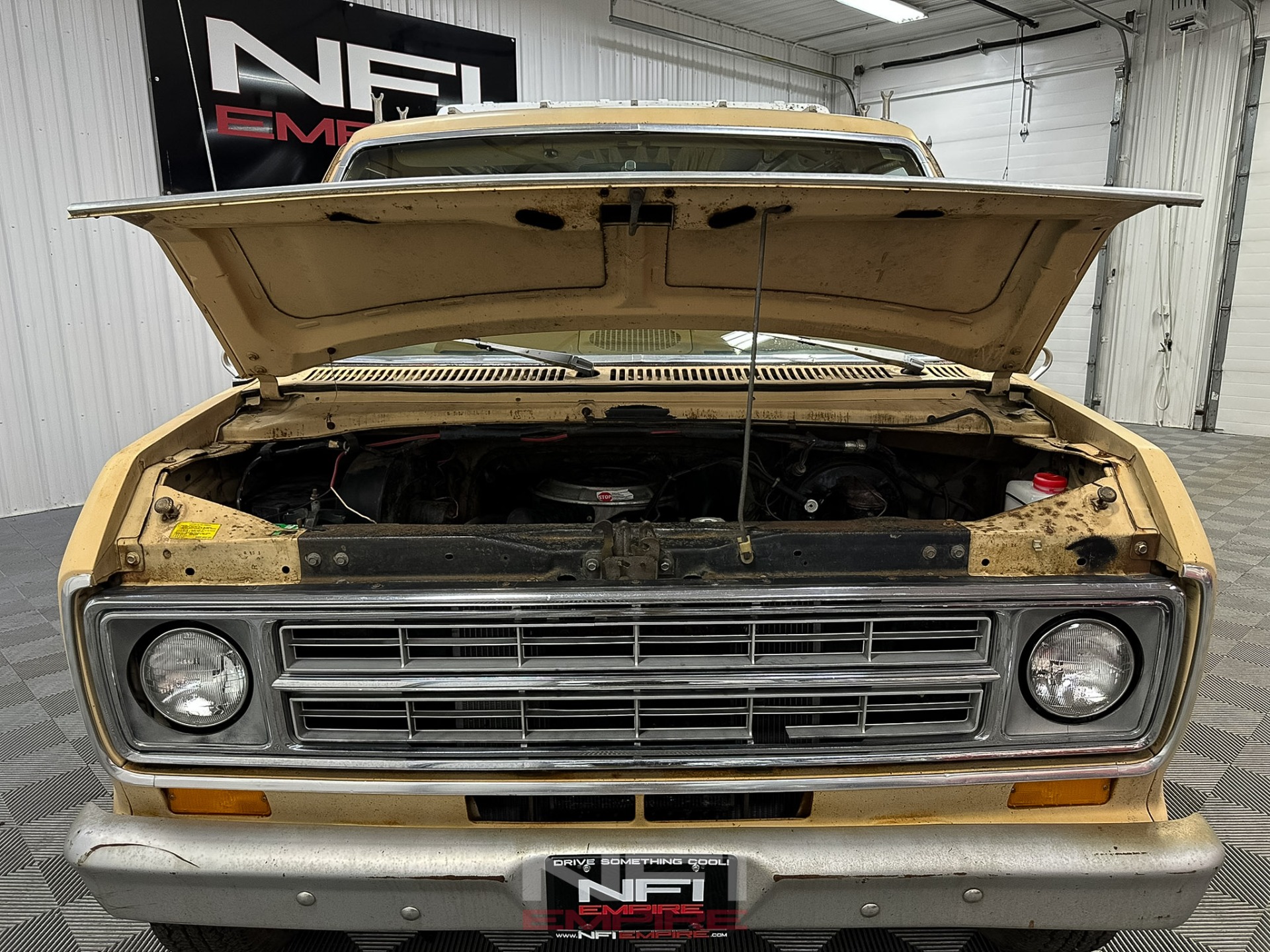 1977 Ford E150 Econoline 51