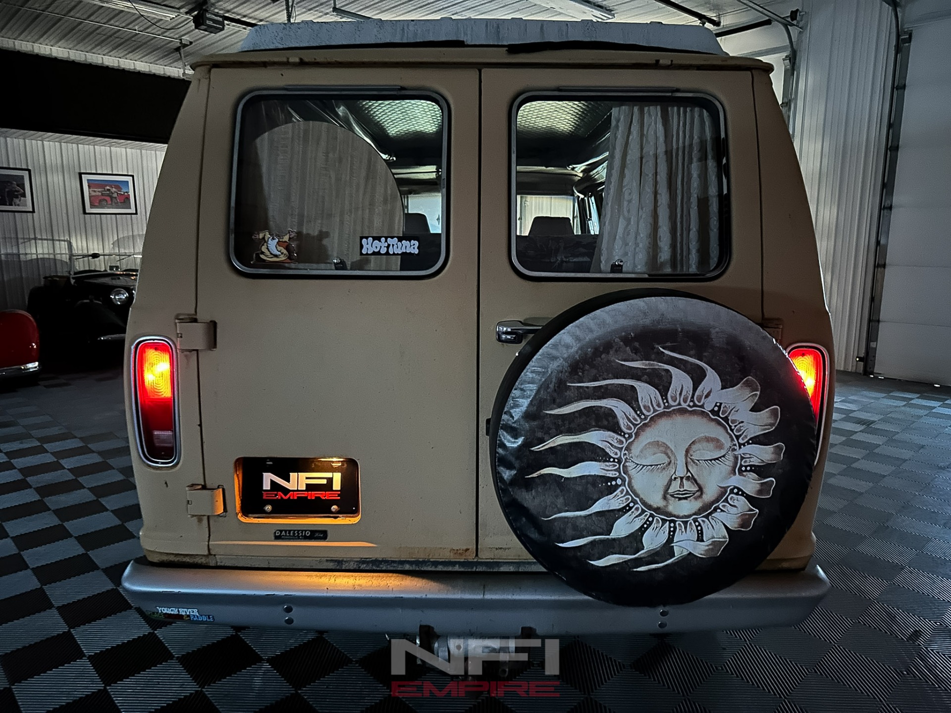 1977 Ford E150 Econoline 56