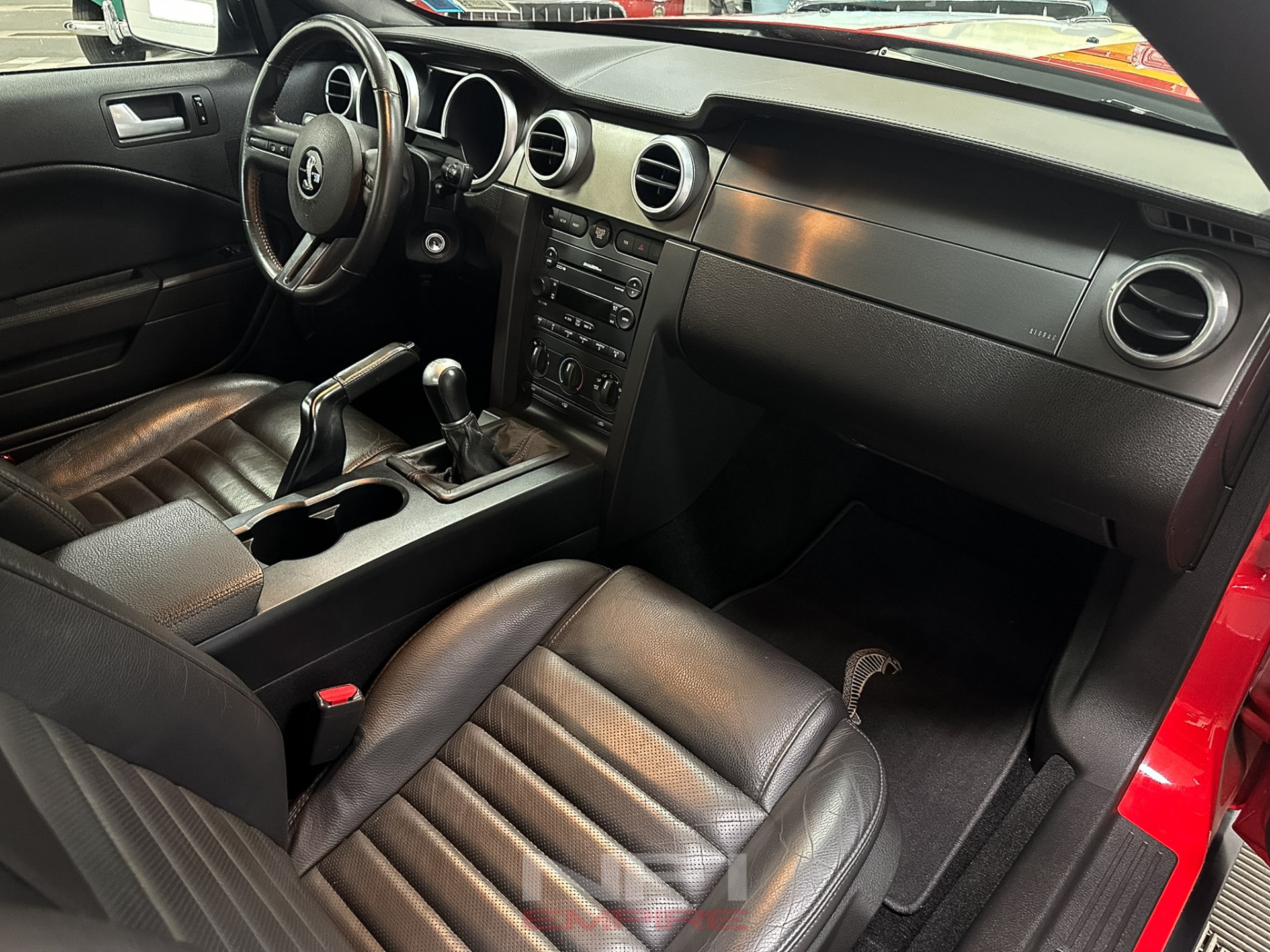 2007 Ford Mustang 36