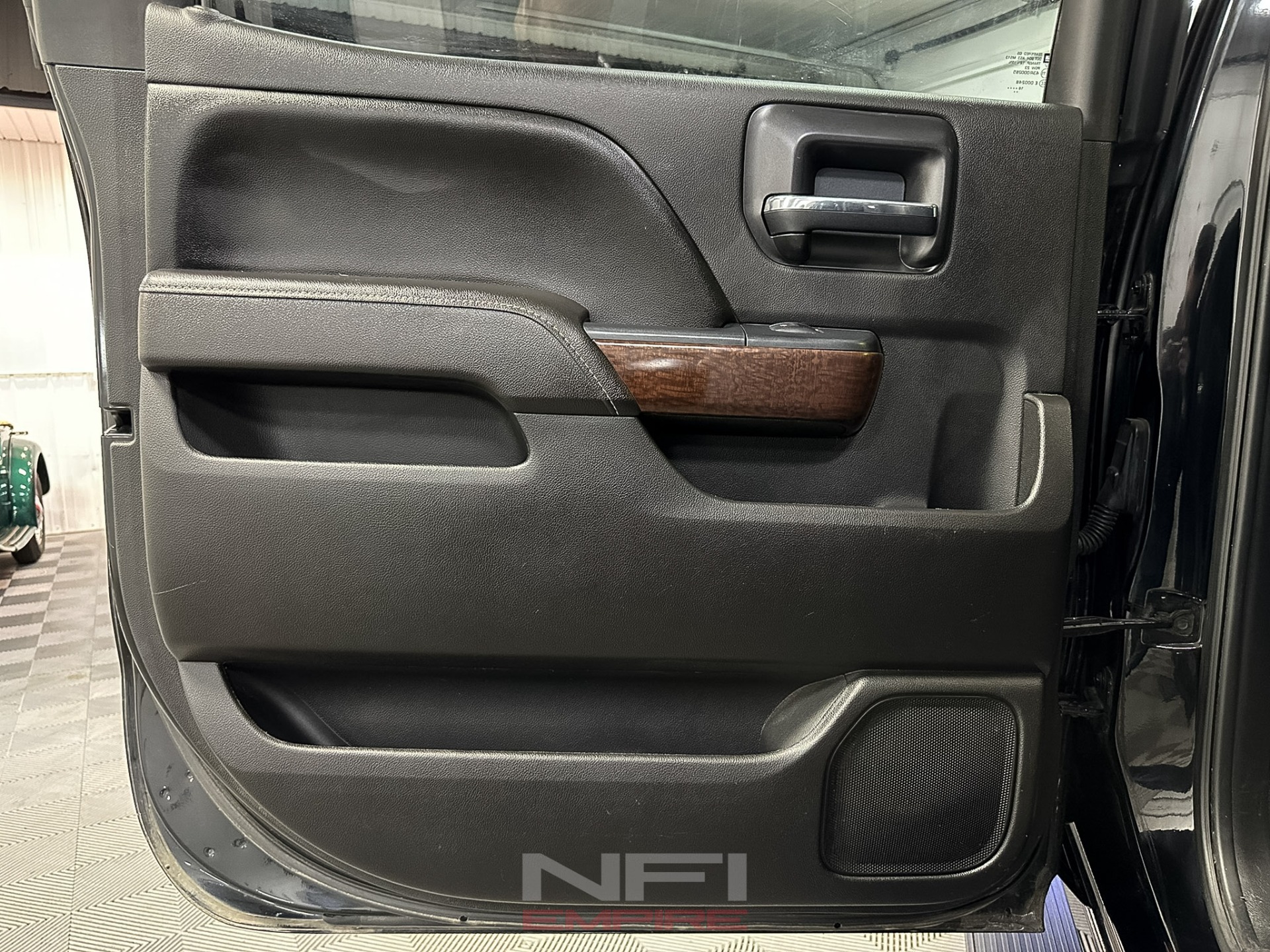 2016 GMC Sierra 2500 HD Crew Cab 52