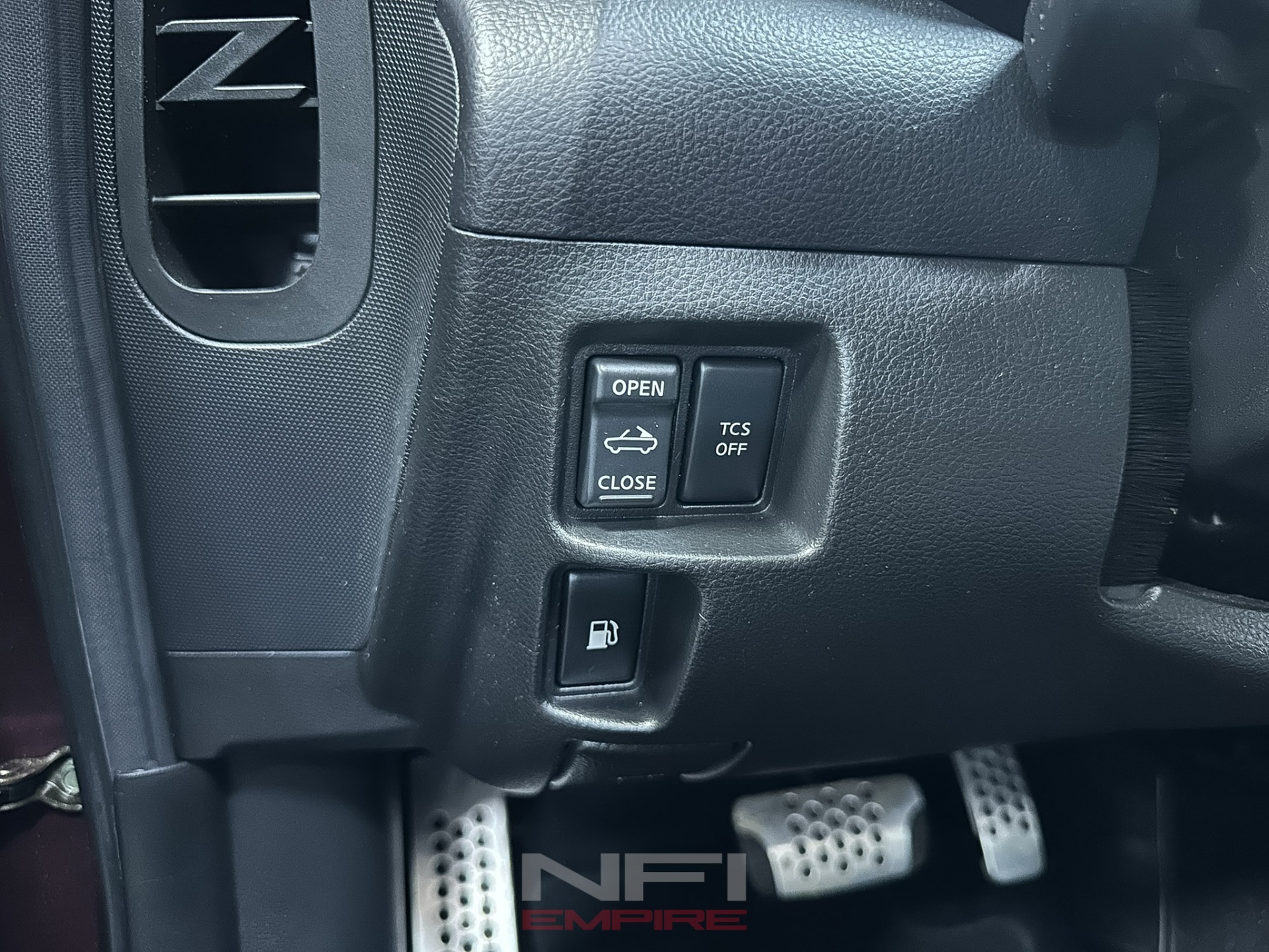 2006 Nissan 350Z 42