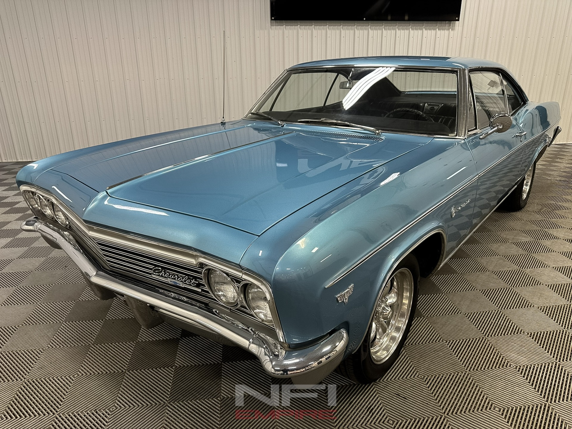 1966 Chevrolet Impala 3