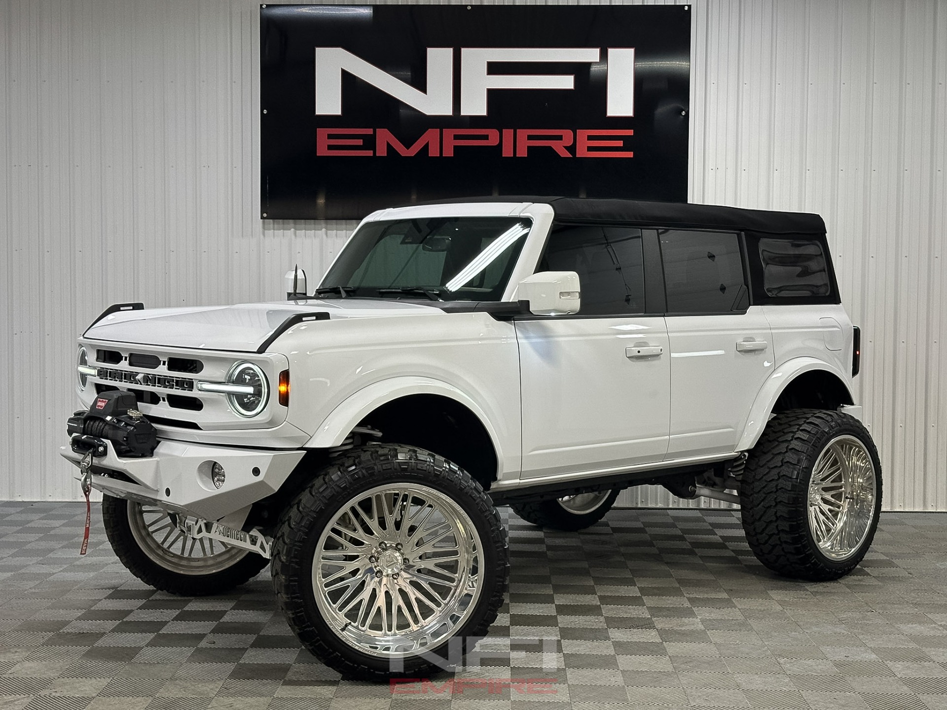 2023 Ford Bronco 1