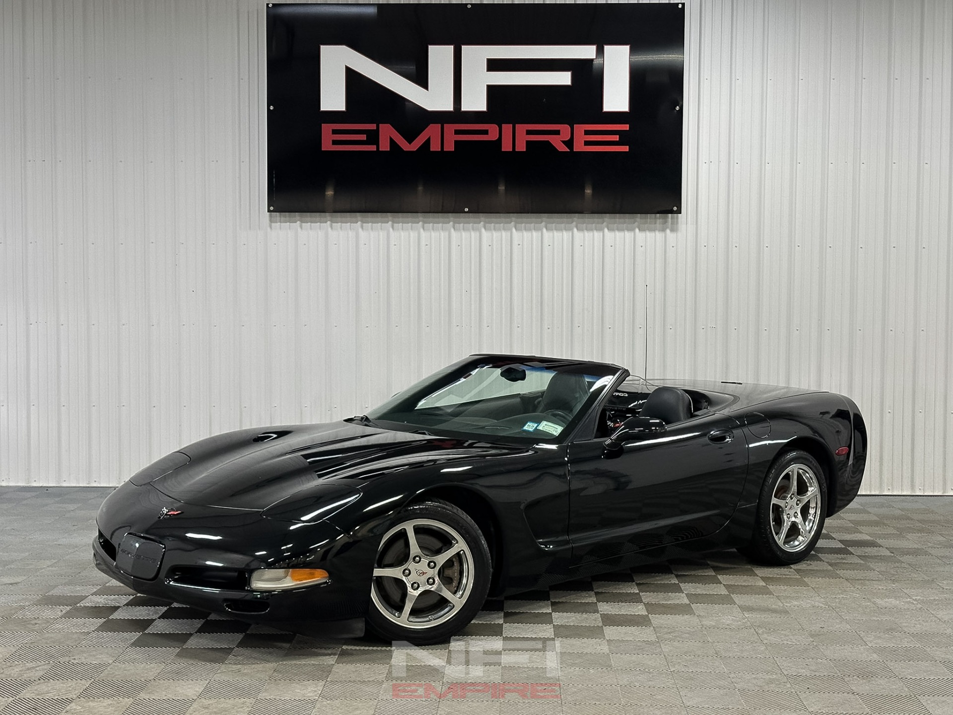 2004 Chevrolet Corvette 1