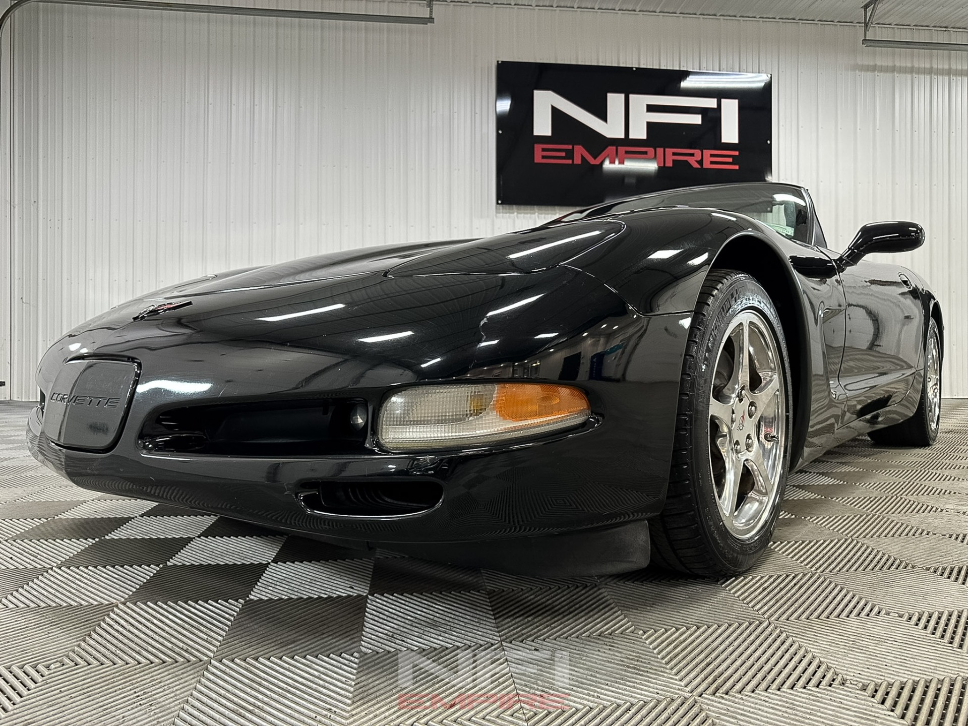 2004 Chevrolet Corvette 22