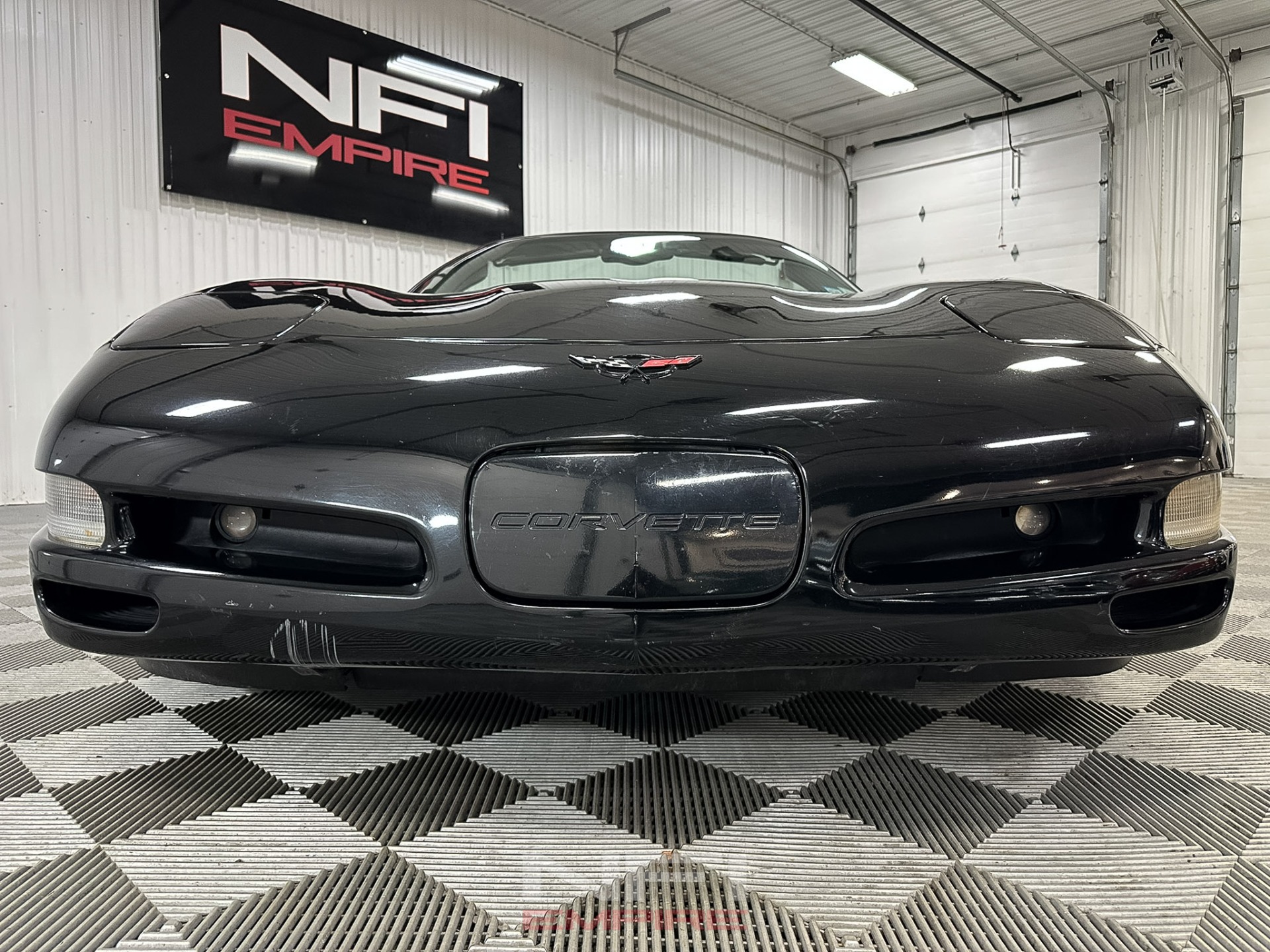 2004 Chevrolet Corvette 23