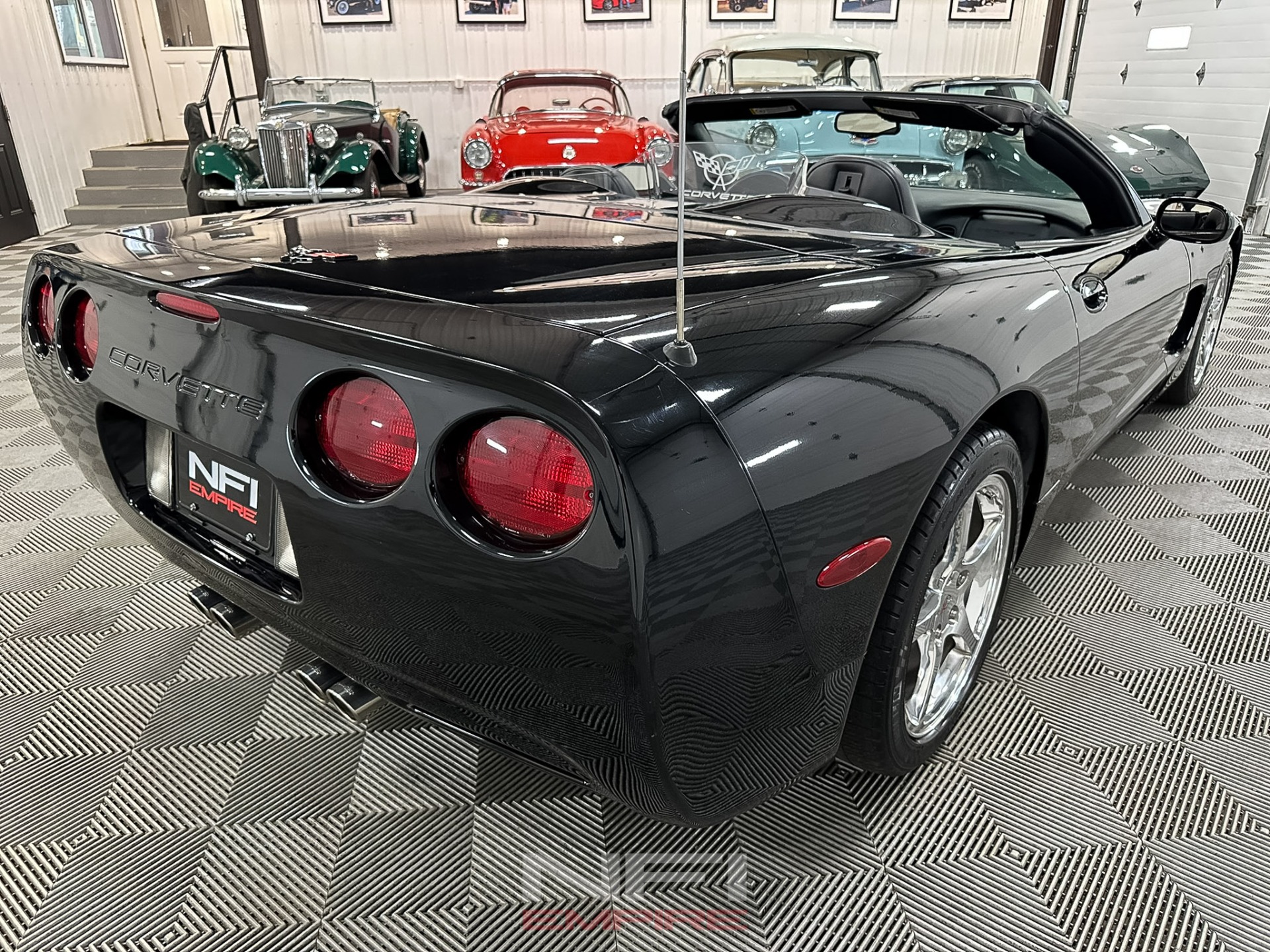 2004 Chevrolet Corvette 27