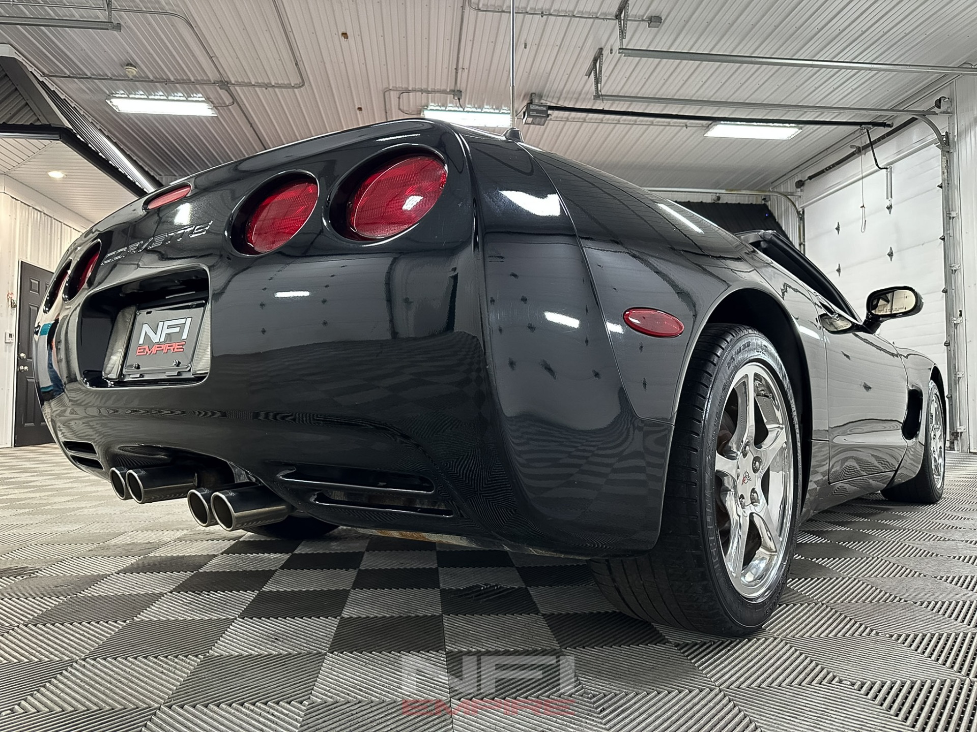 2004 Chevrolet Corvette 28