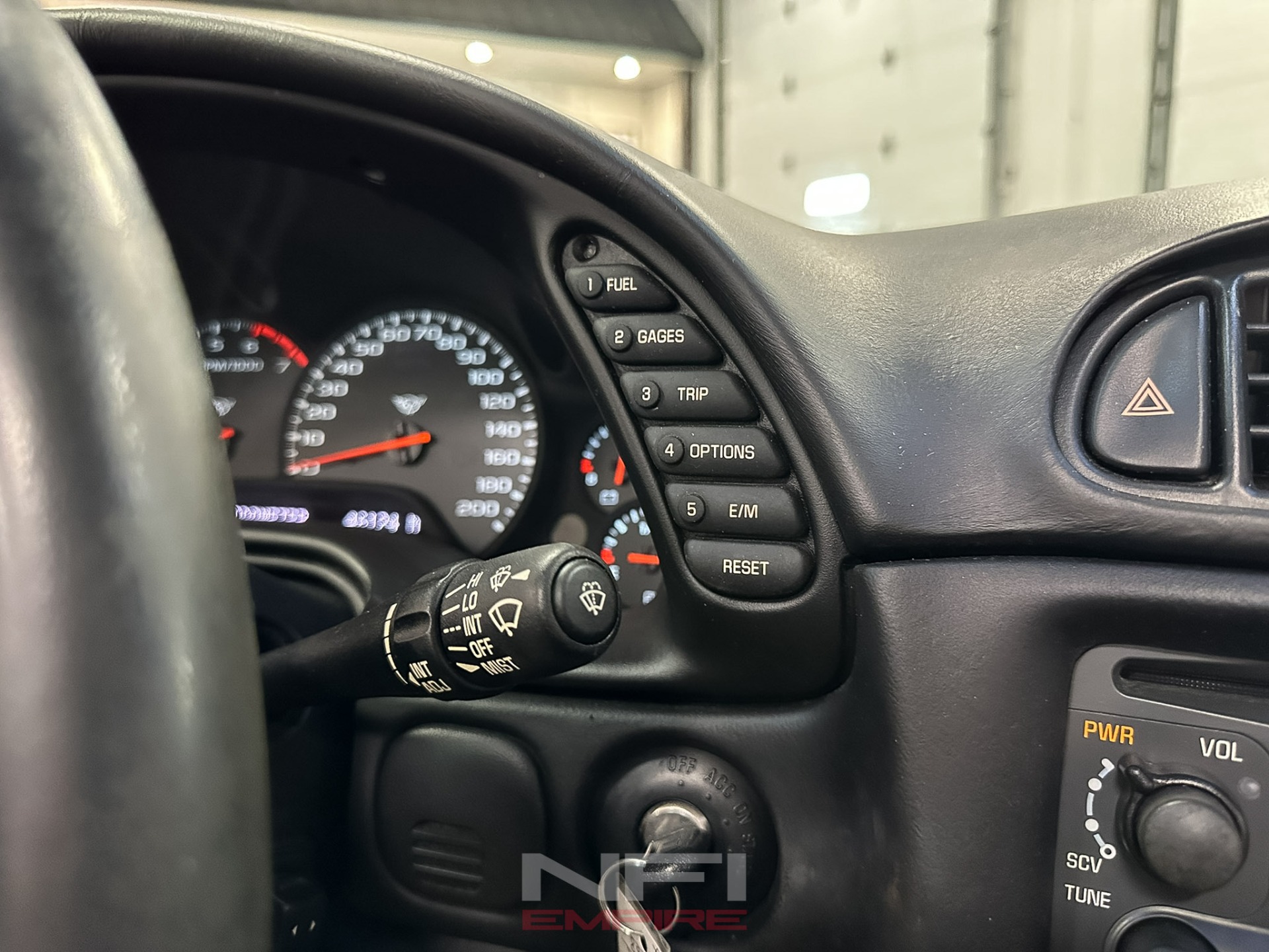 2004 Chevrolet Corvette 39