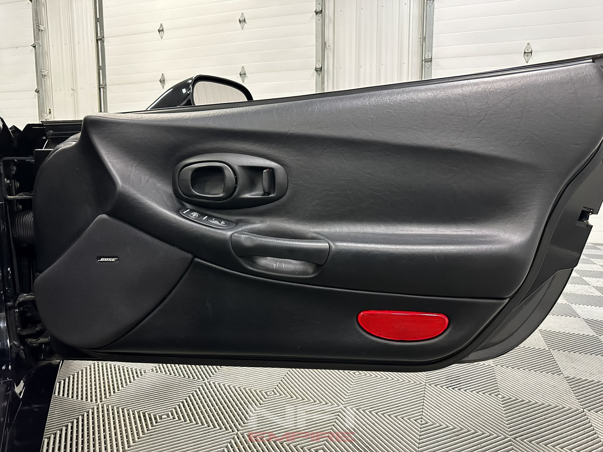 2004 Chevrolet Corvette 44