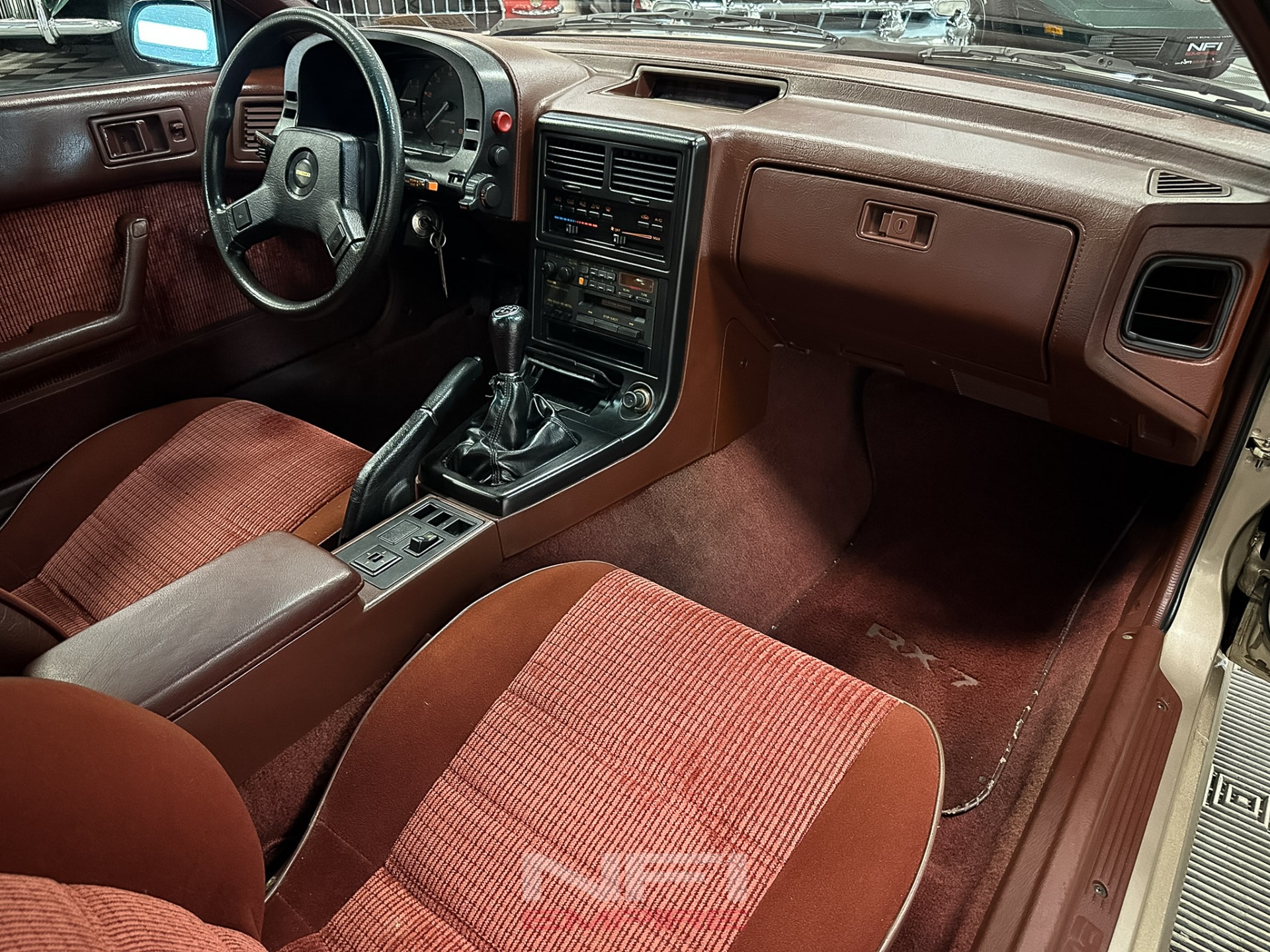 1986 Mazda RX7 36