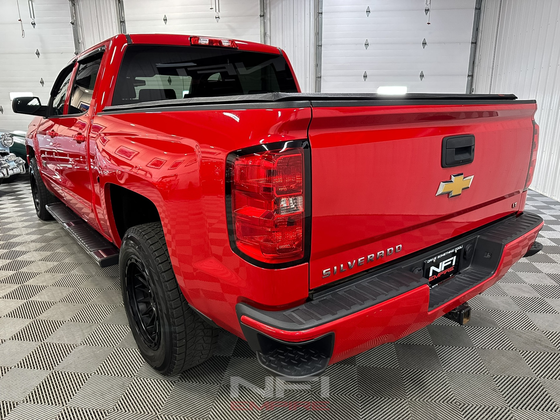 2016 Chevrolet Silverado 1500 Crew Cab 10