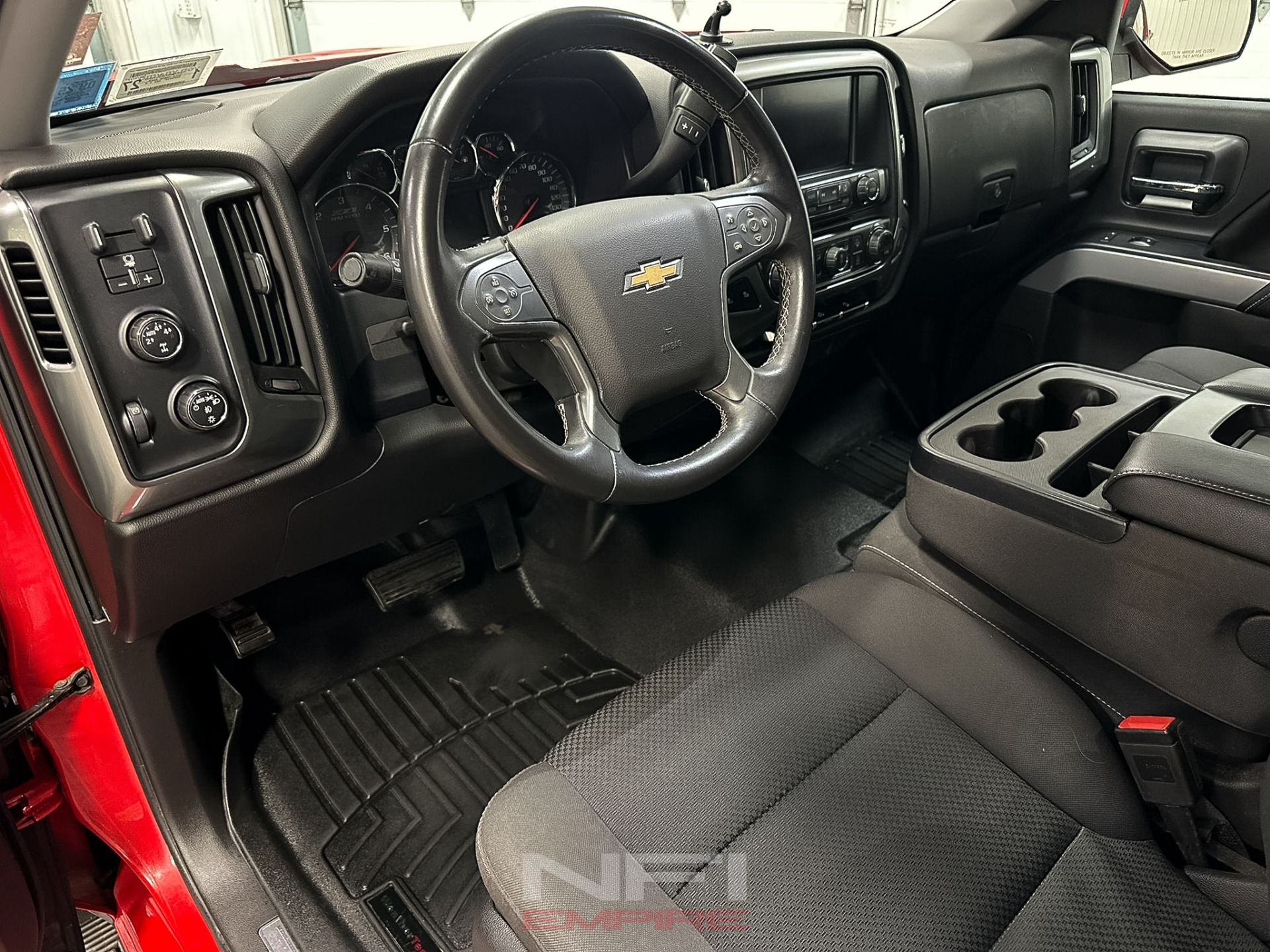 2016 Chevrolet Silverado 1500 Crew Cab 23