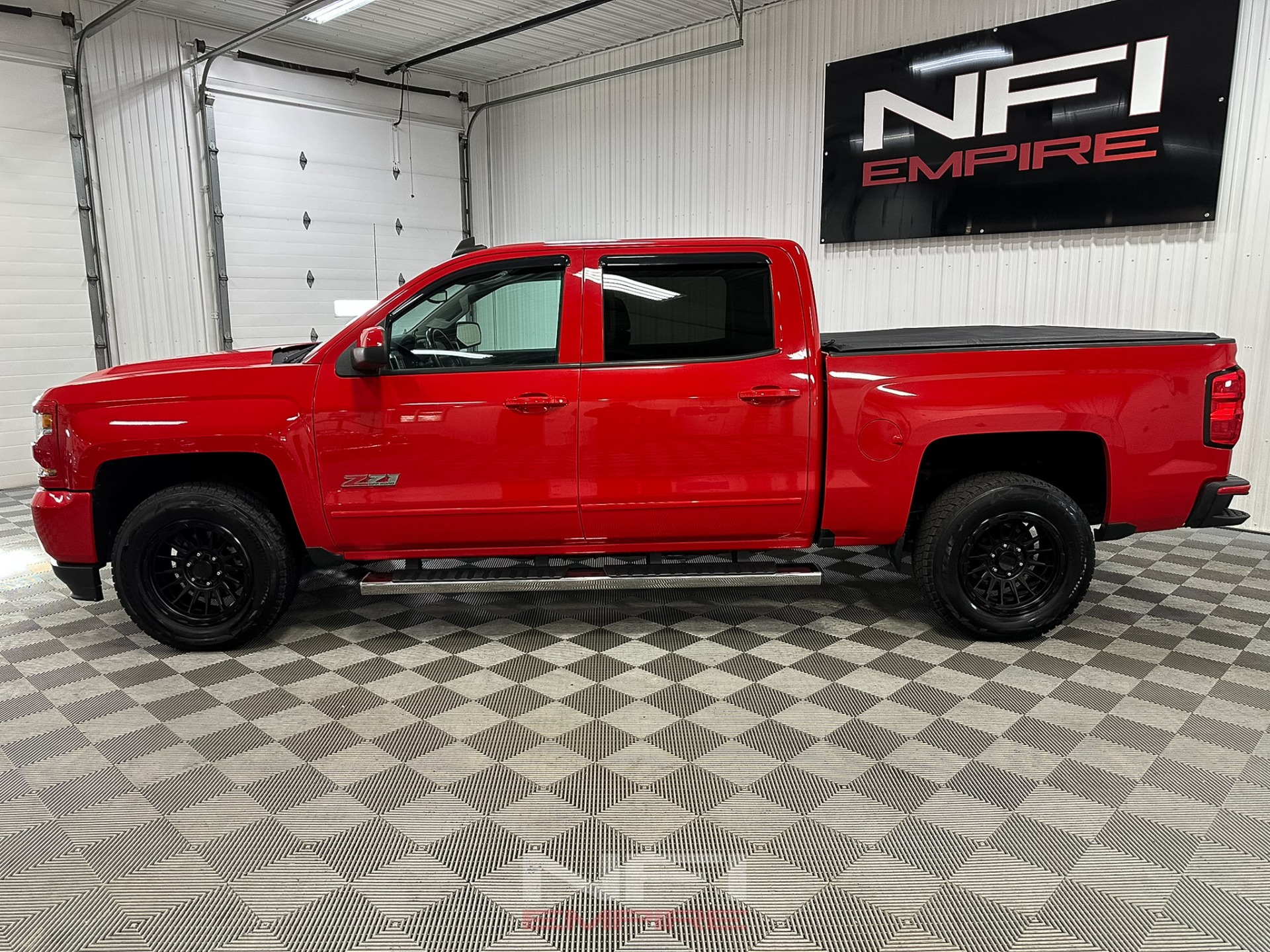 2016 Chevrolet Silverado 1500 Crew Cab 2