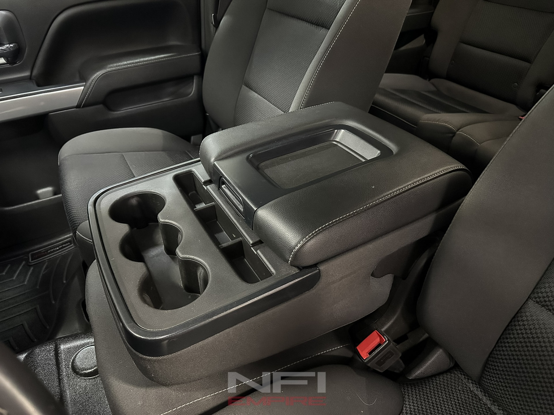 2016 Chevrolet Silverado 1500 Crew Cab 30