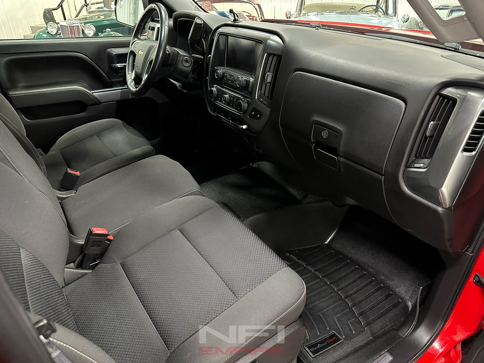 2016 Chevrolet Silverado 1500 Crew Cab 33