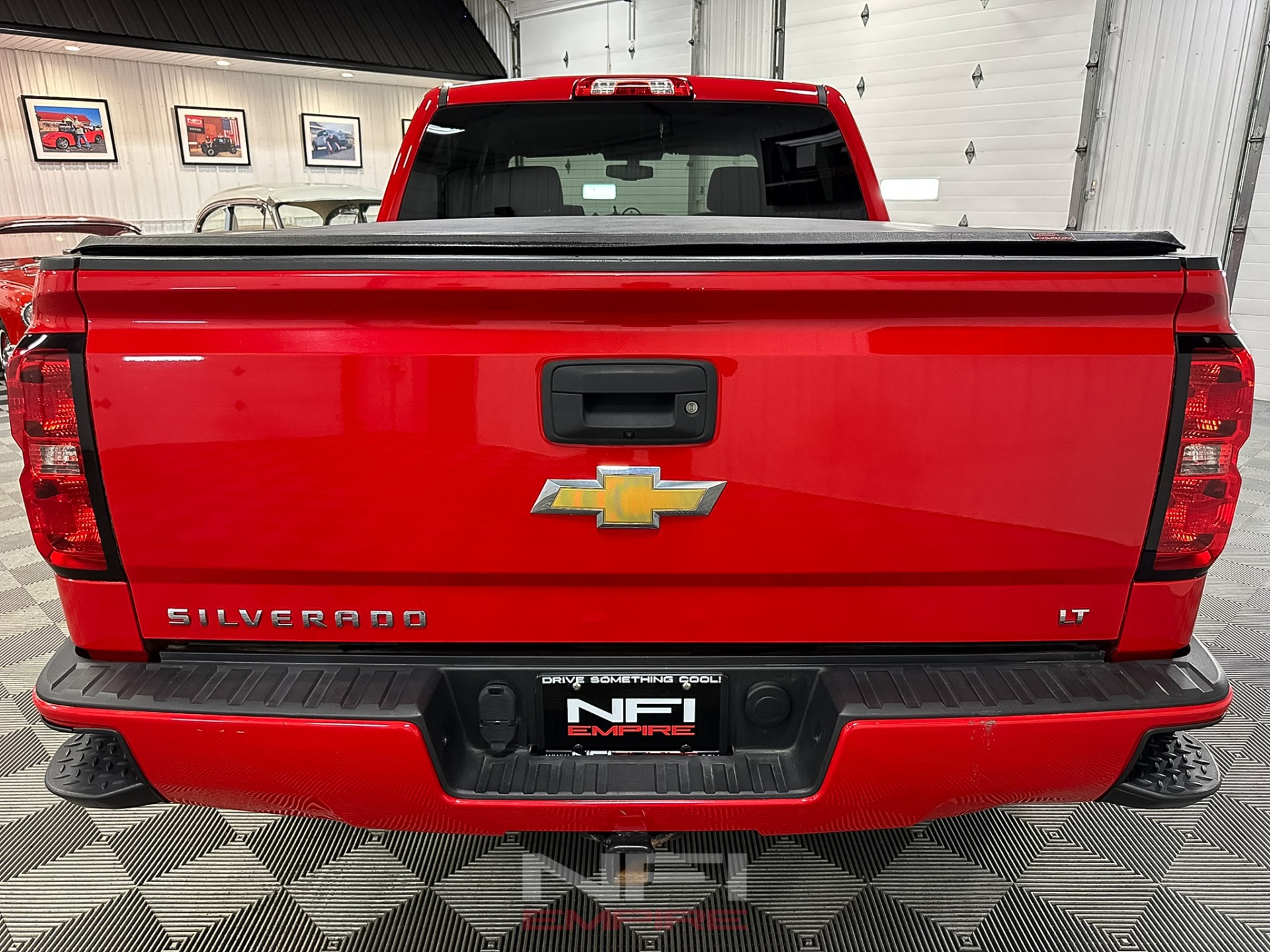 2016 Chevrolet Silverado 1500 Crew Cab 9