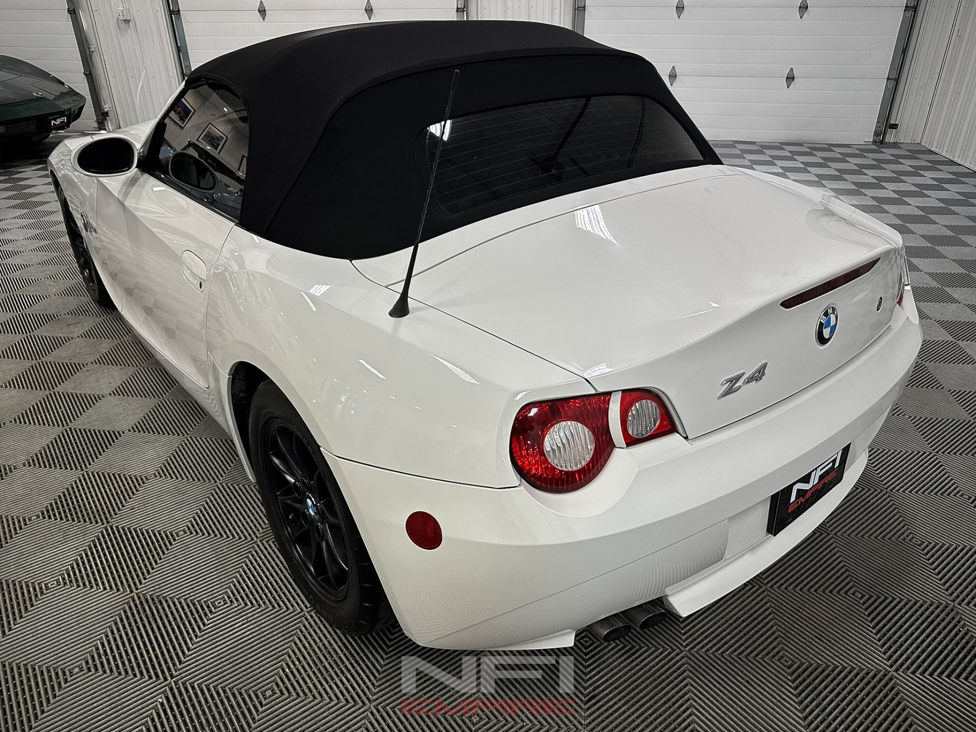 2005 BMW Z4 19