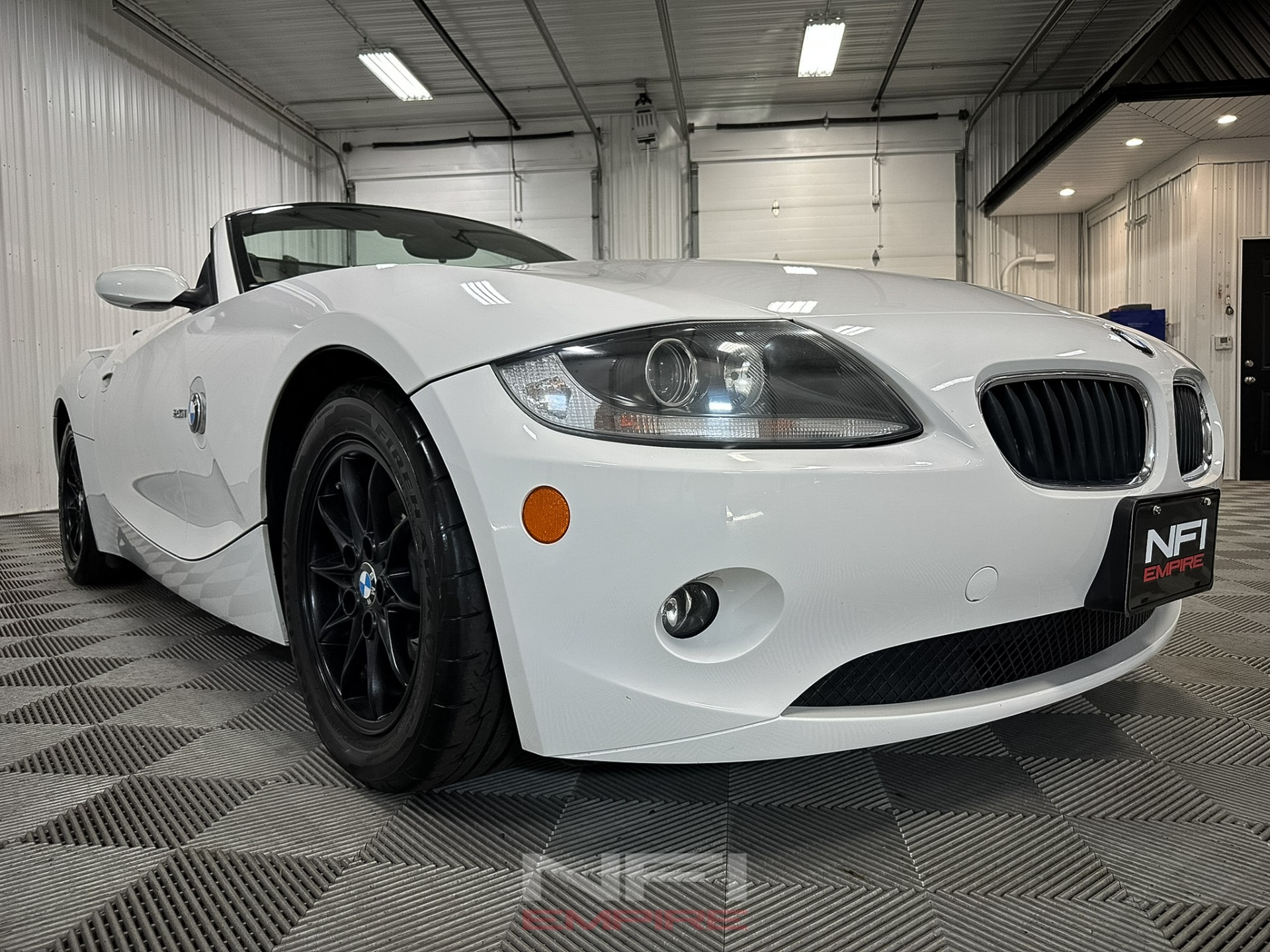 2005 BMW Z4 24