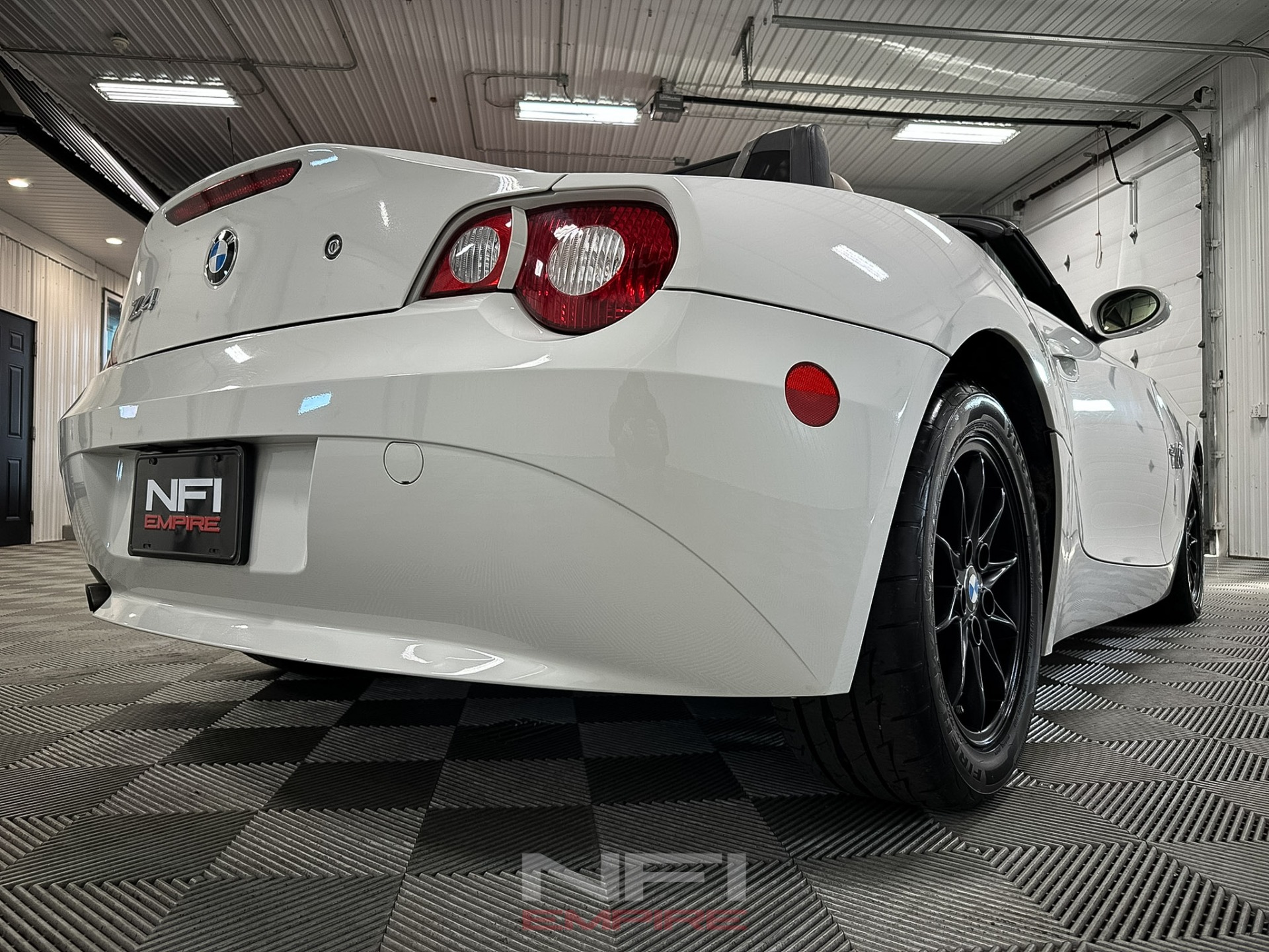 2005 BMW Z4 28