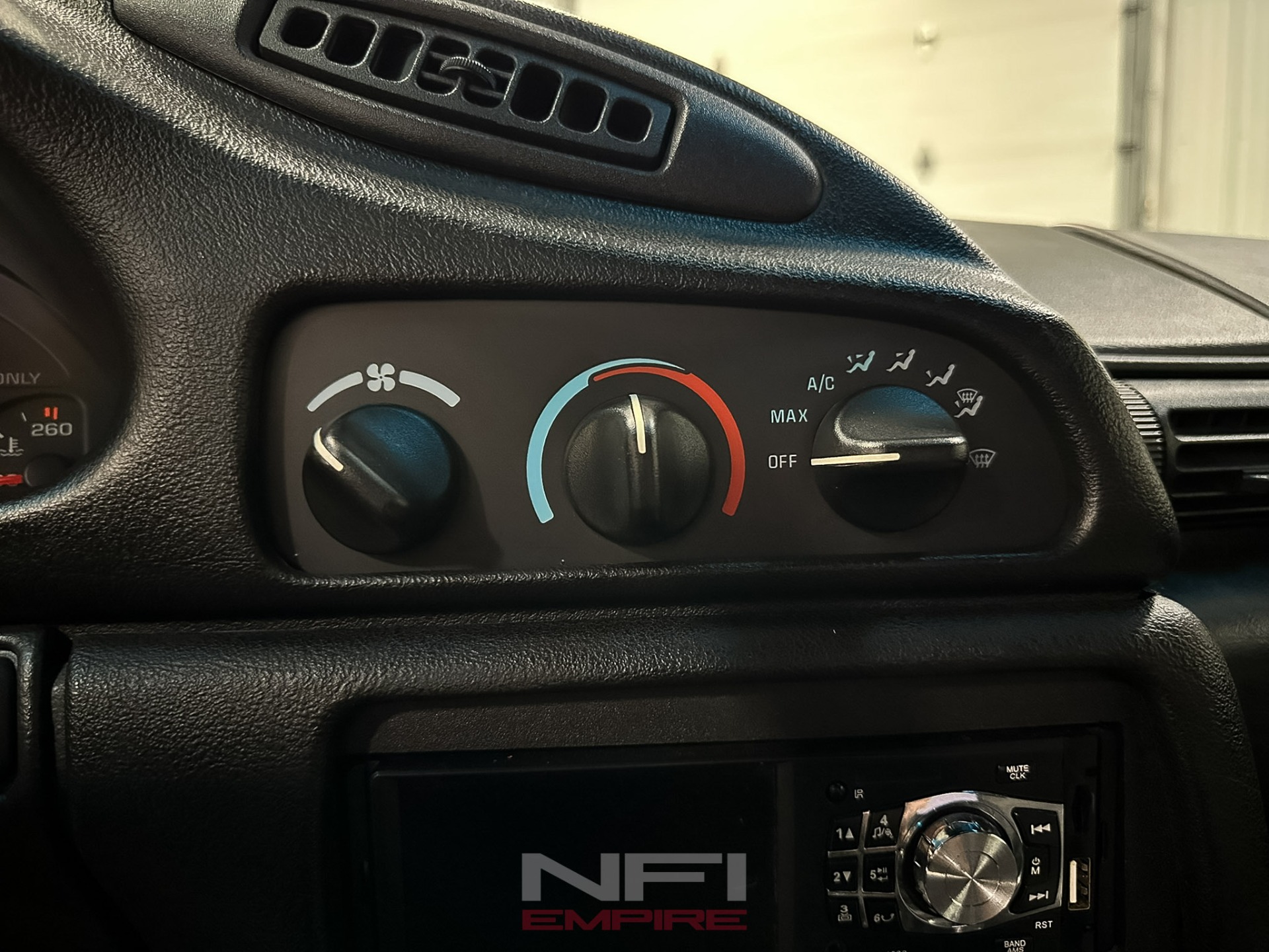 1995 Chevrolet Camaro 29