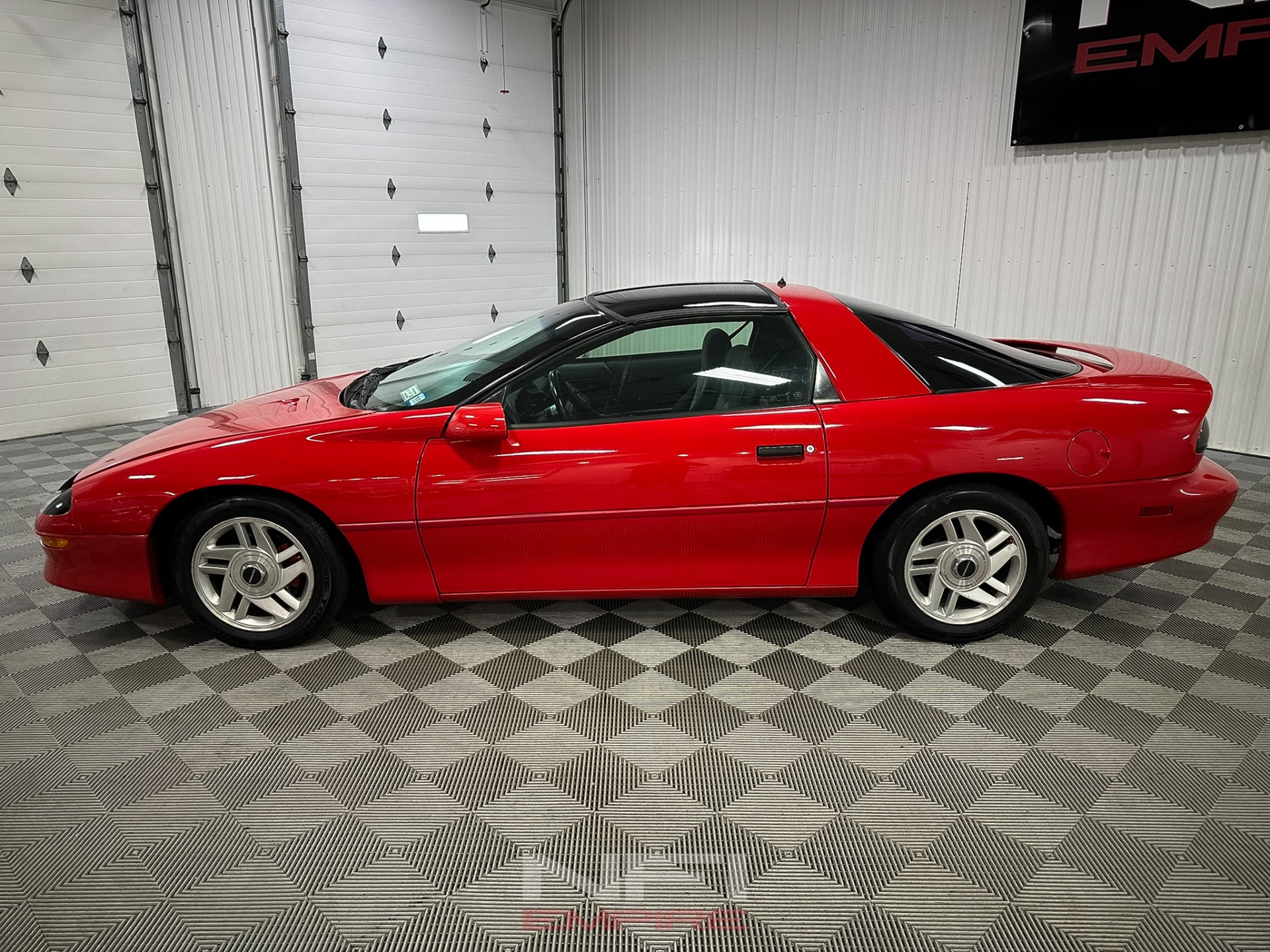 1995 Chevrolet Camaro 2
