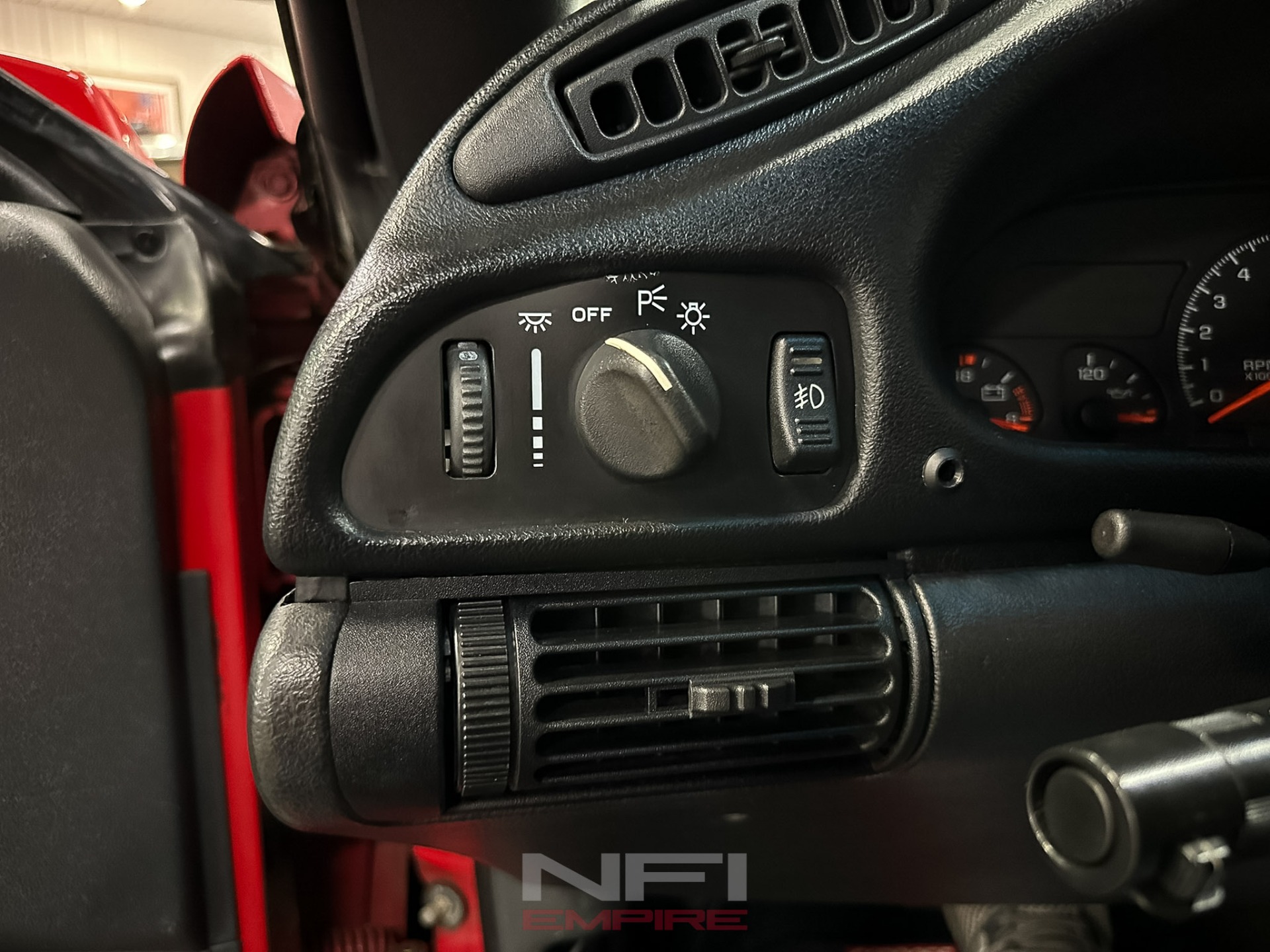 1995 Chevrolet Camaro 31