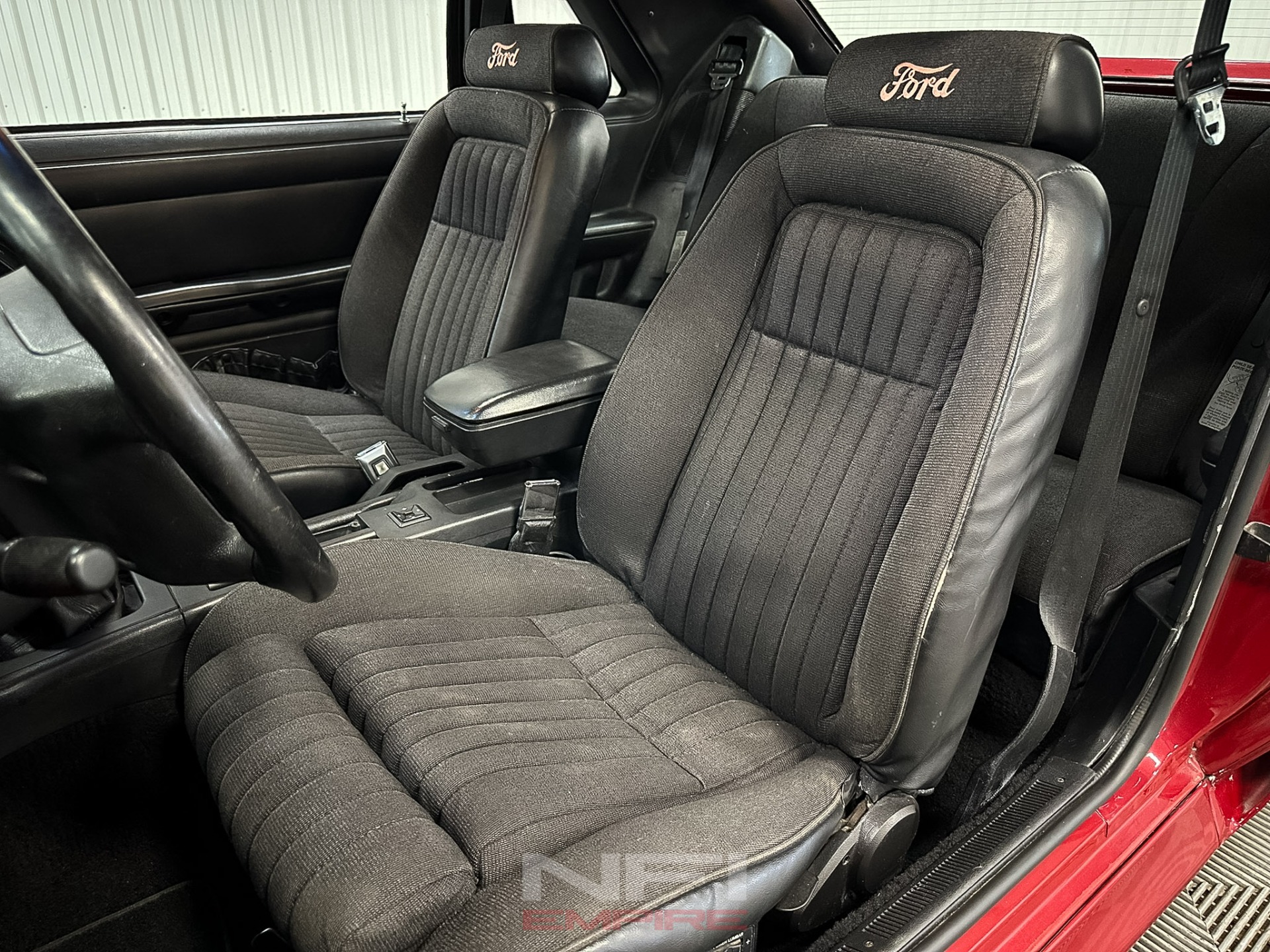 1991 Ford Mustang 24