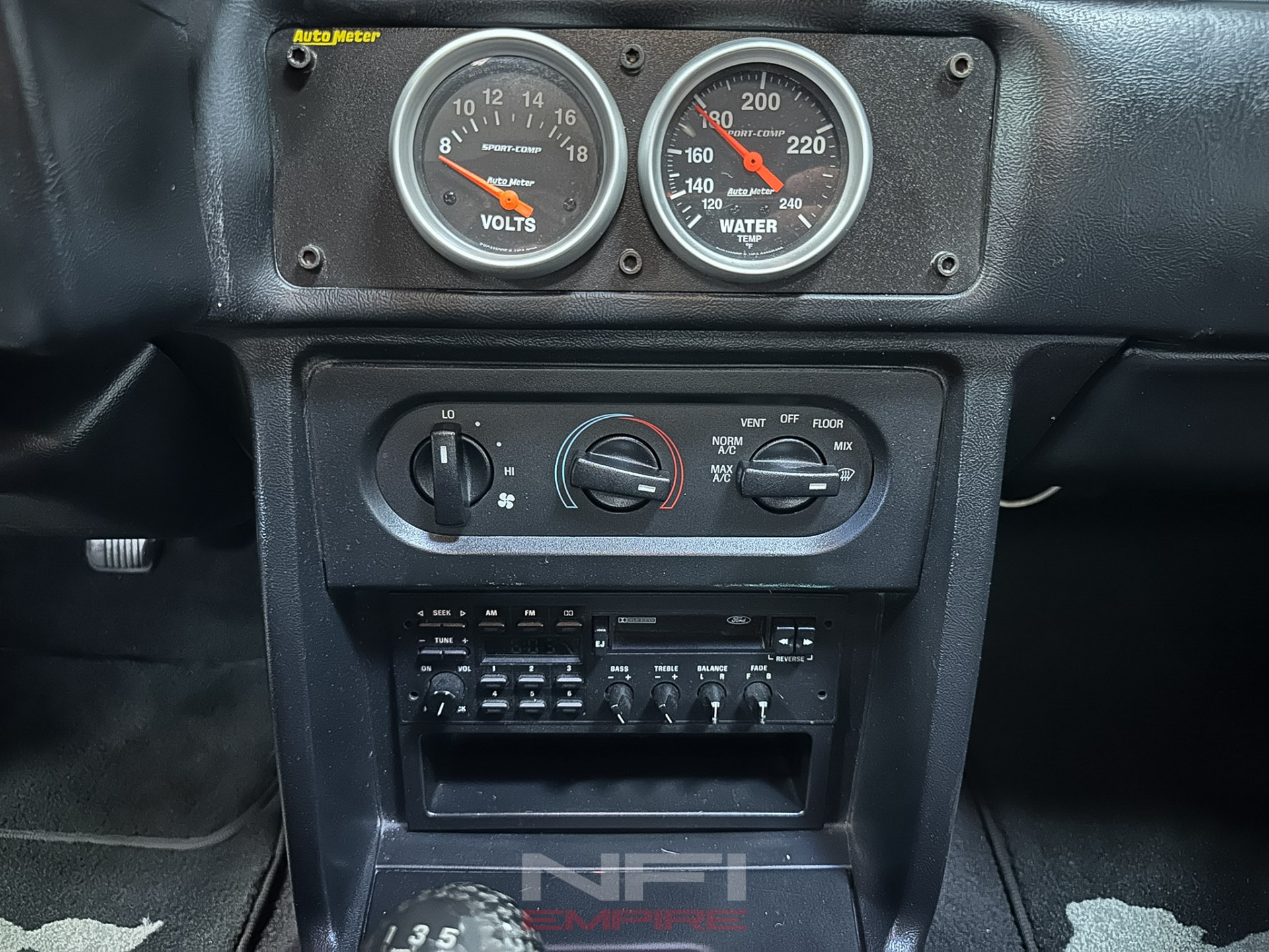 1991 Ford Mustang 33