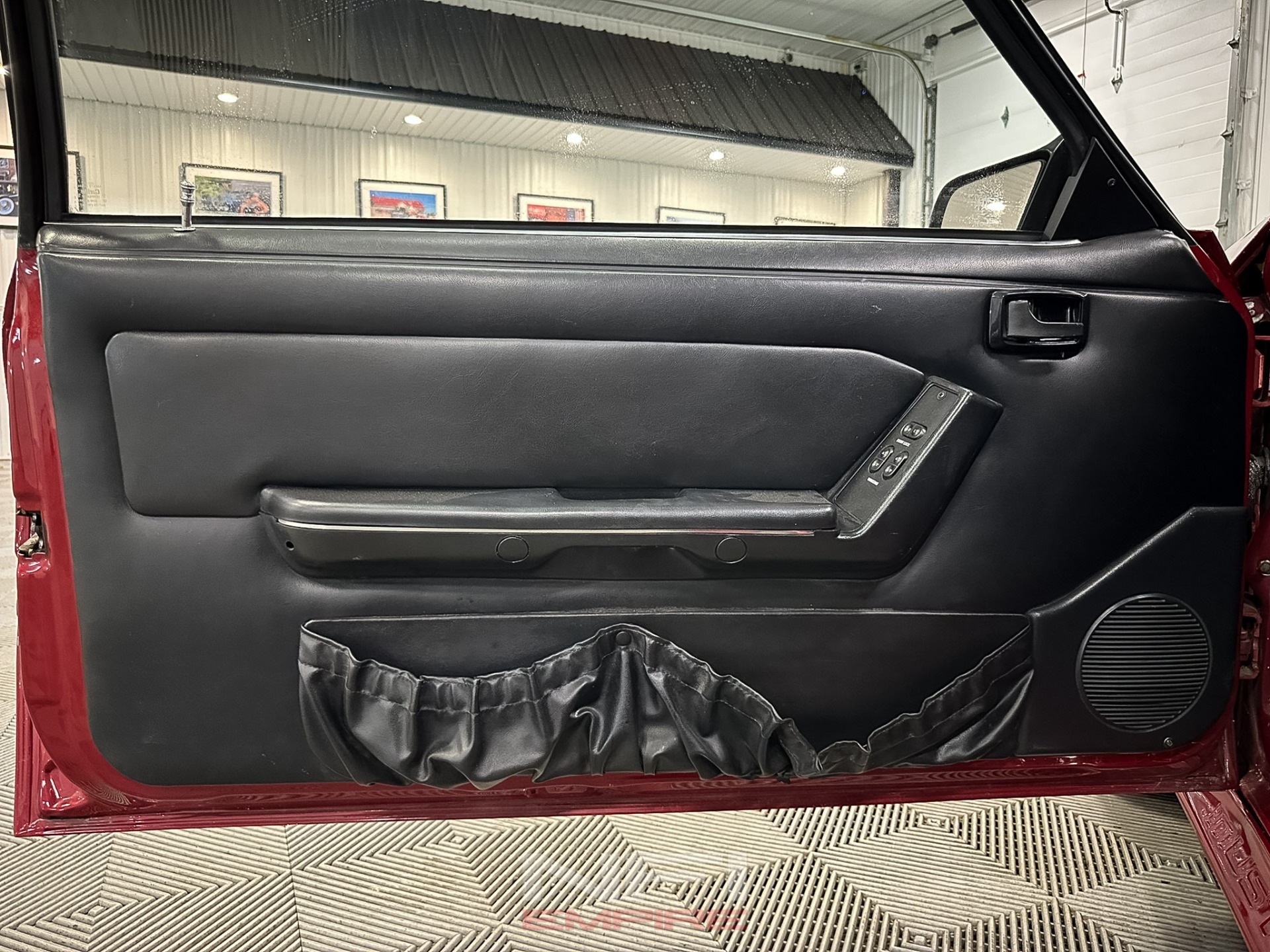 1991 Ford Mustang 35