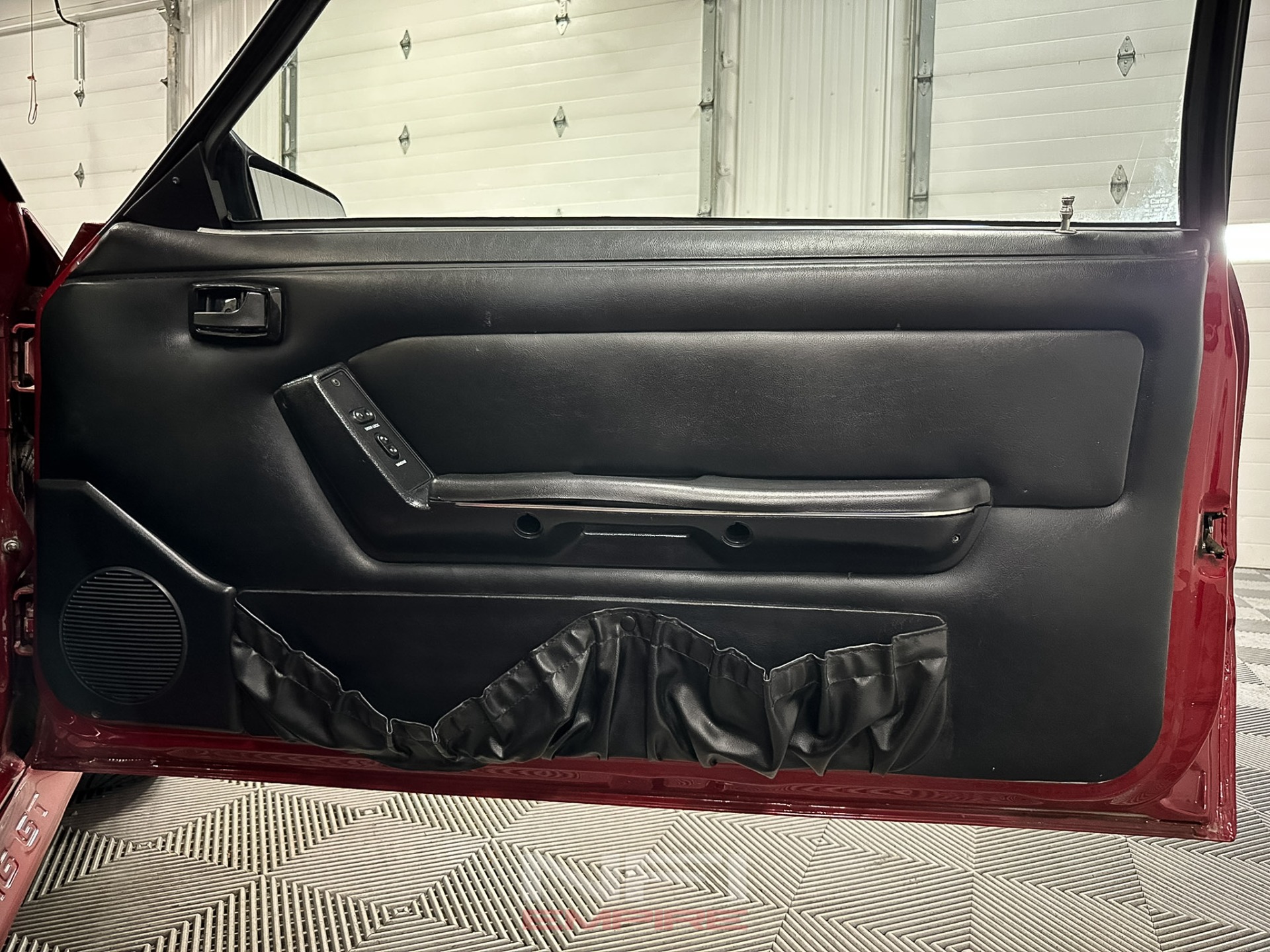 1991 Ford Mustang 39