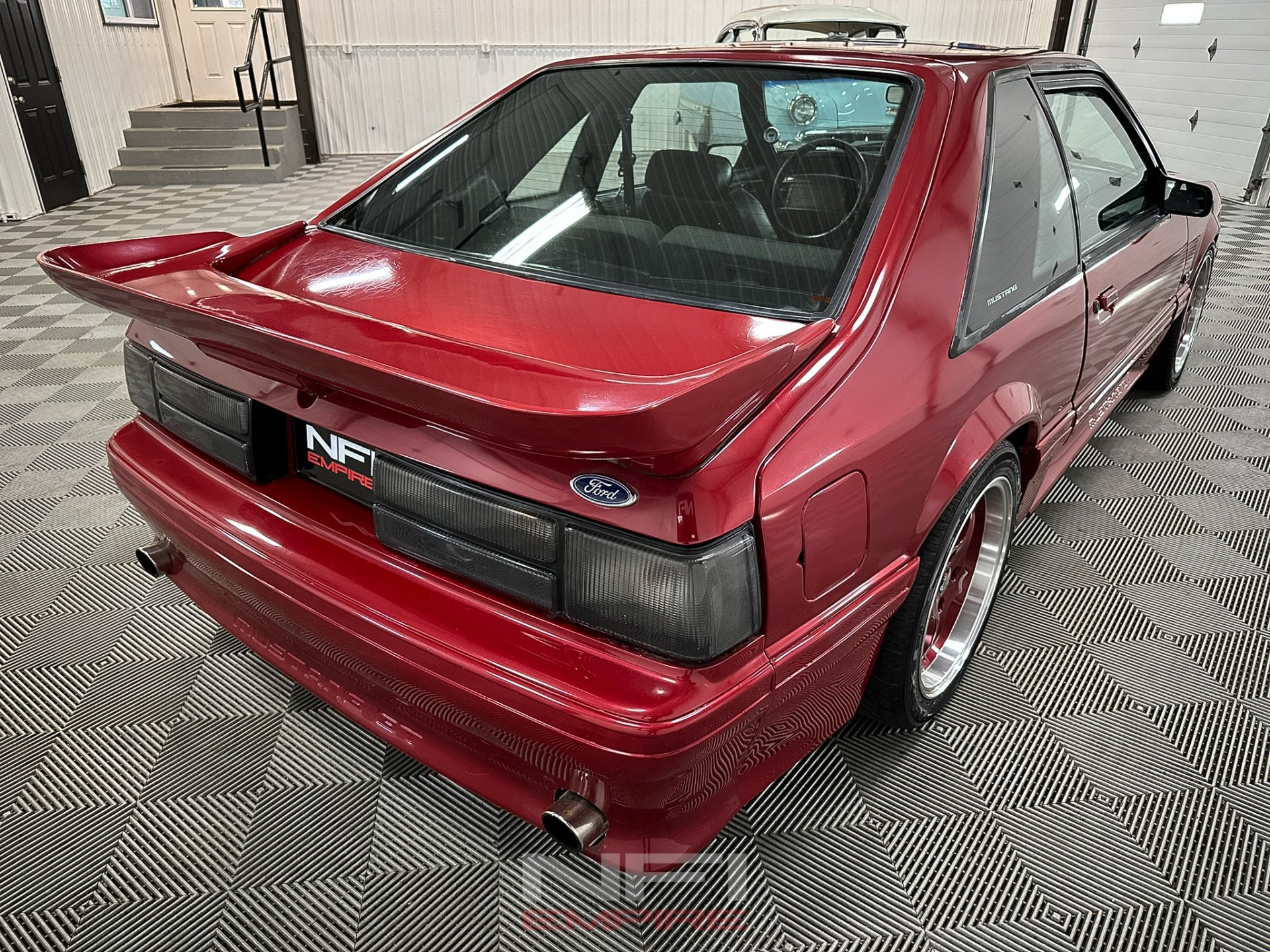 1991 Ford Mustang 8