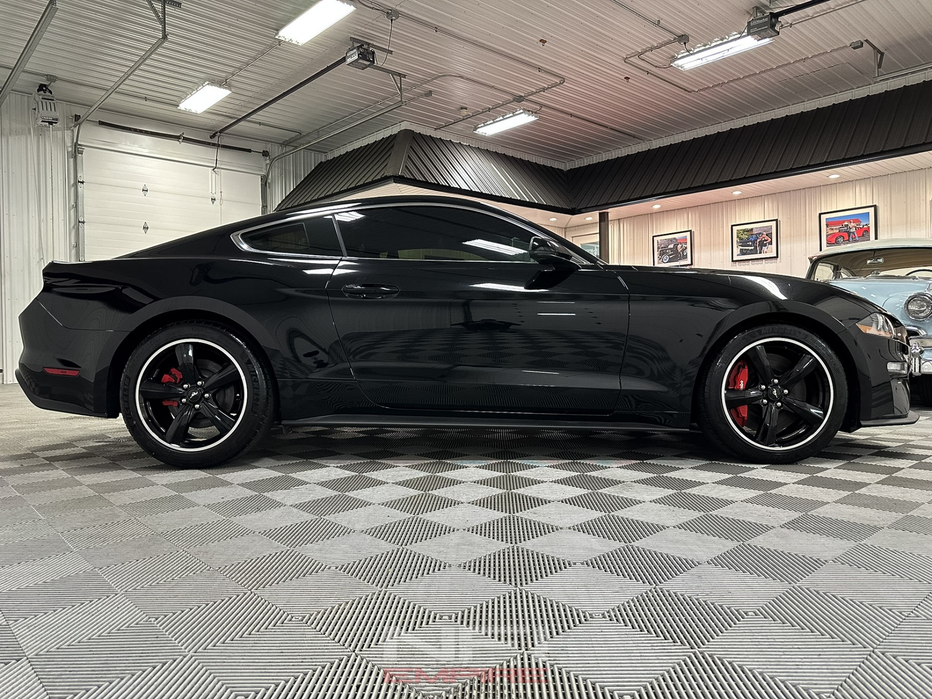 2019 Ford Mustang 17