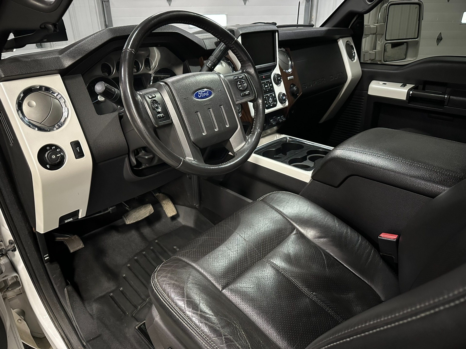 2015 Ford F250 Super Duty Crew Cab 22