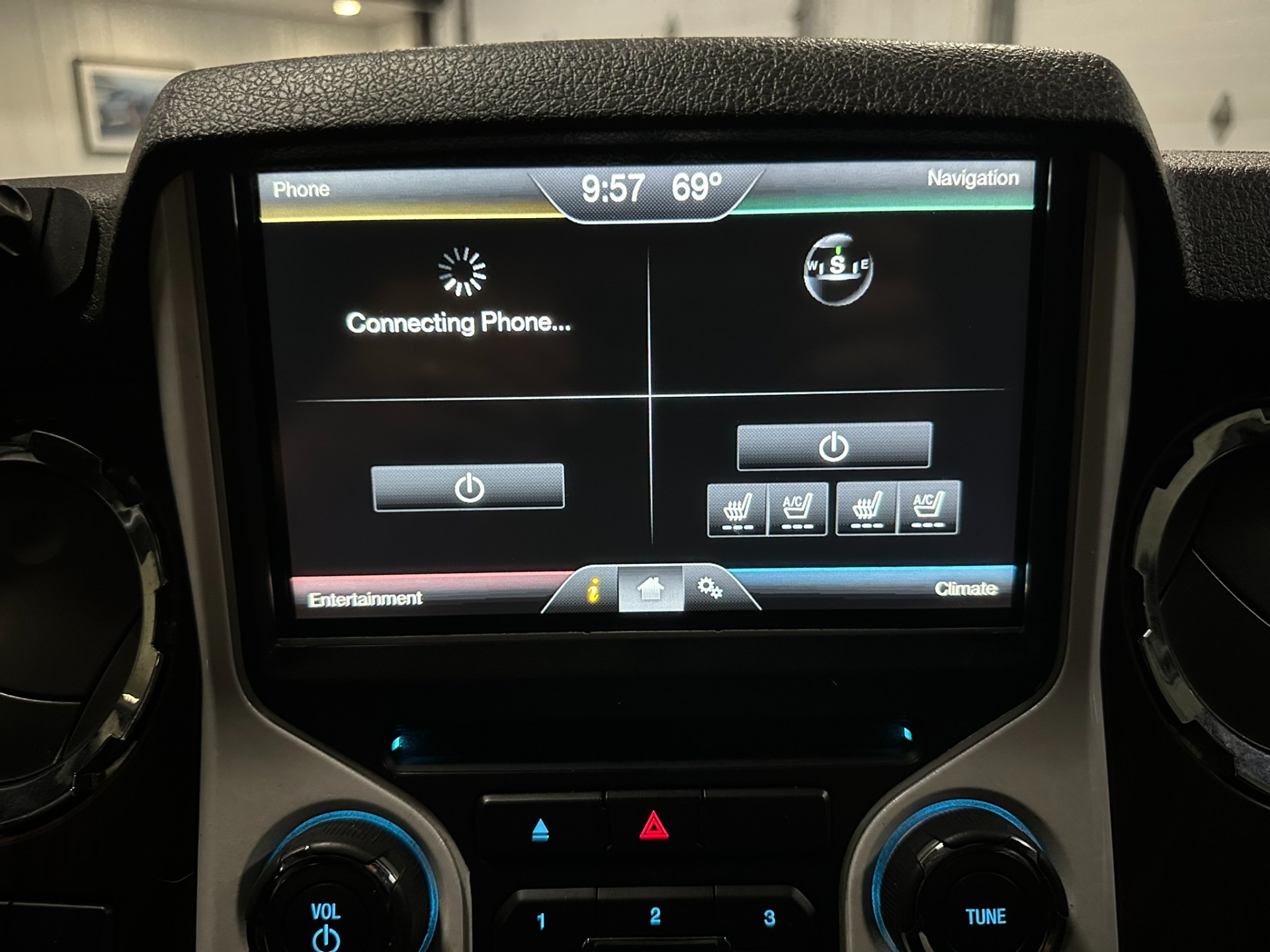 2015 Ford F250 Super Duty Crew Cab 25