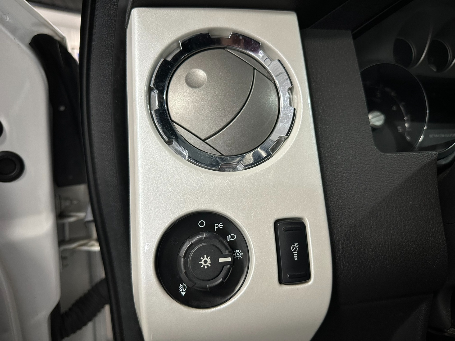 2015 Ford F250 Super Duty Crew Cab 32