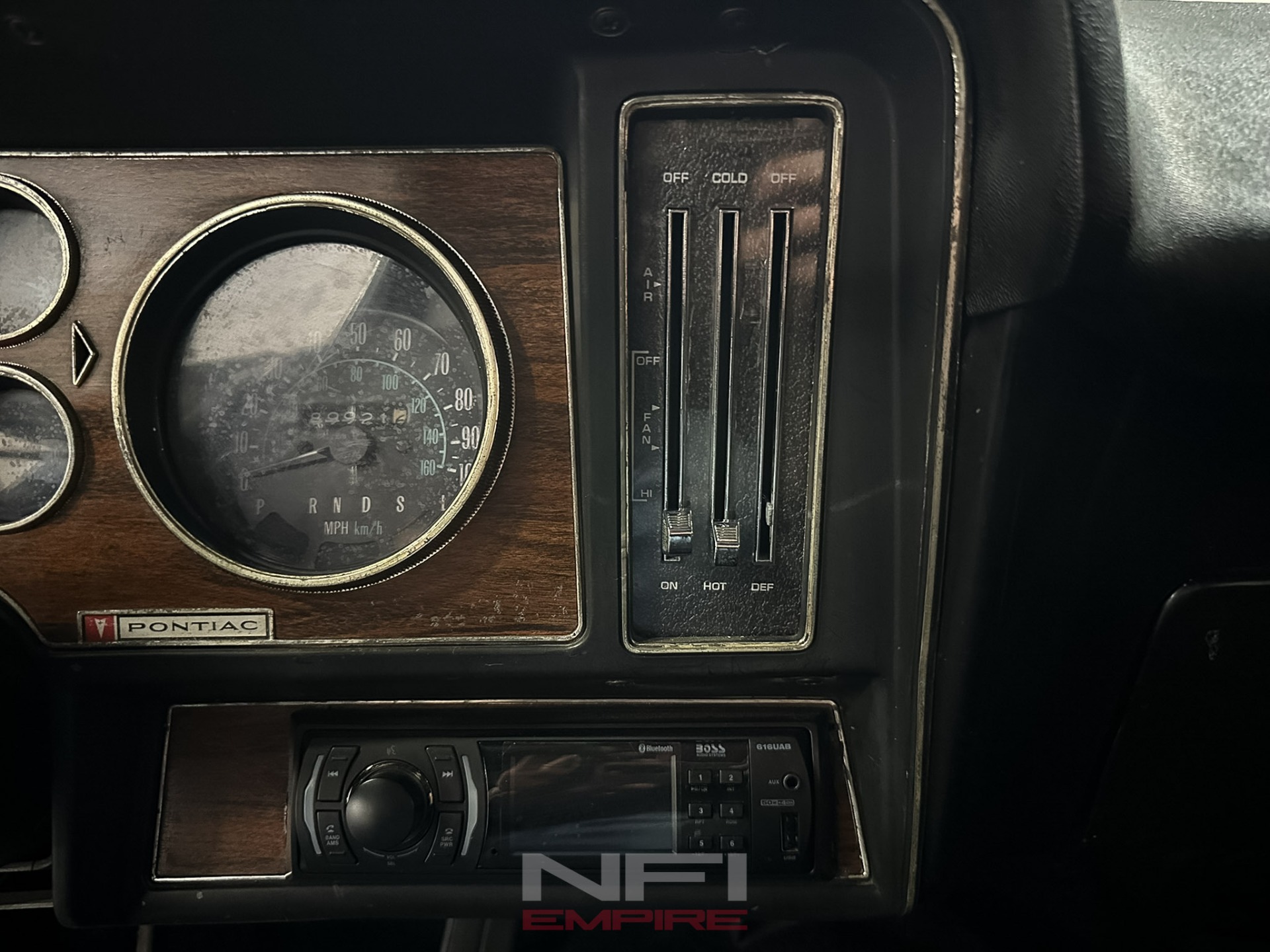 1977 Pontiac Venture 26