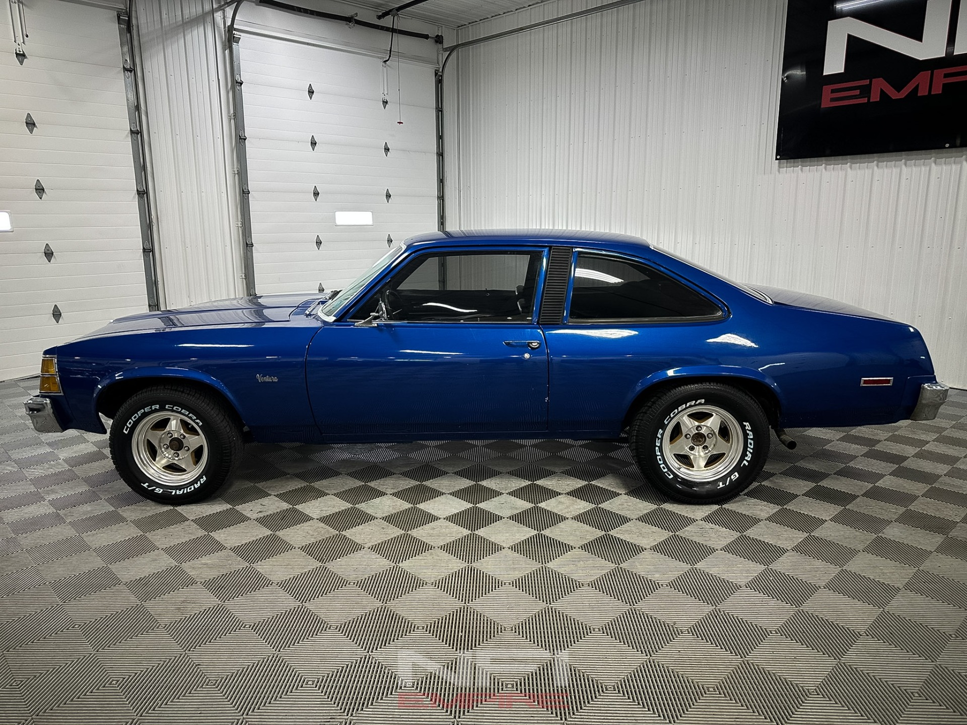 1977 Pontiac Venture 2