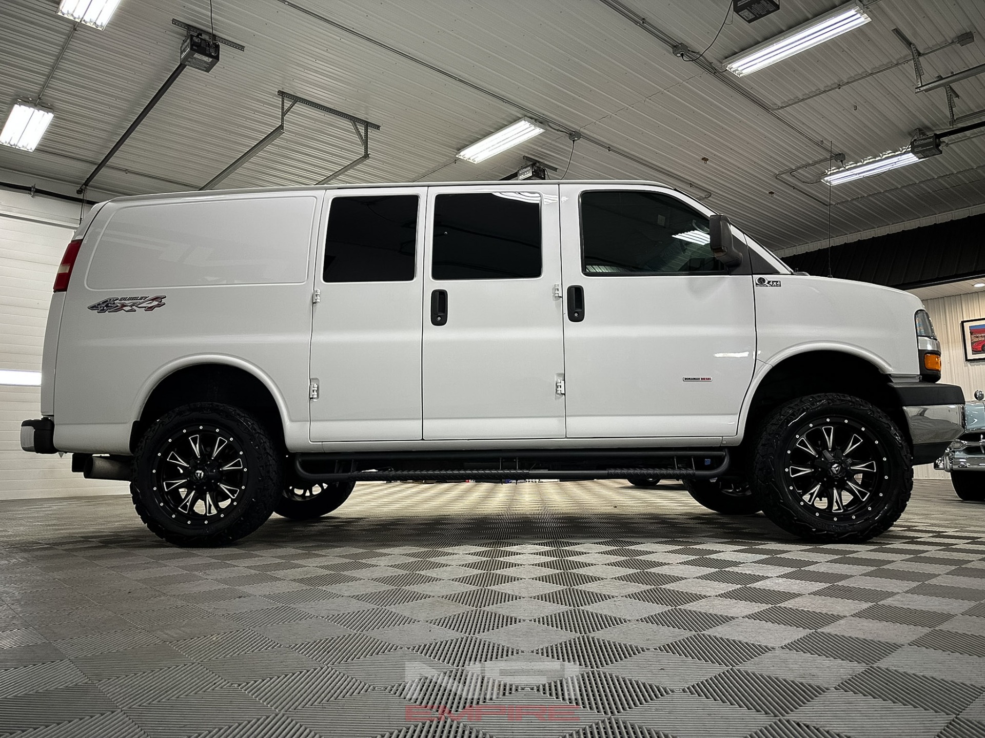 2015 Chevrolet Express 3500 Cargo 17
