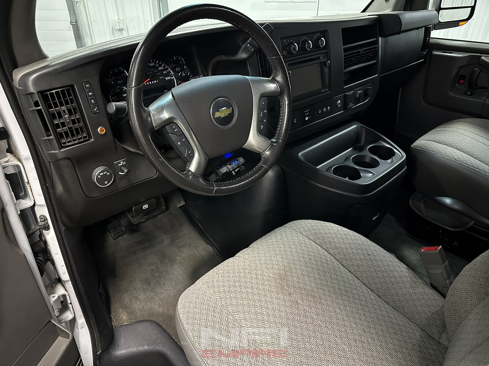 2015 Chevrolet Express 3500 Cargo 23