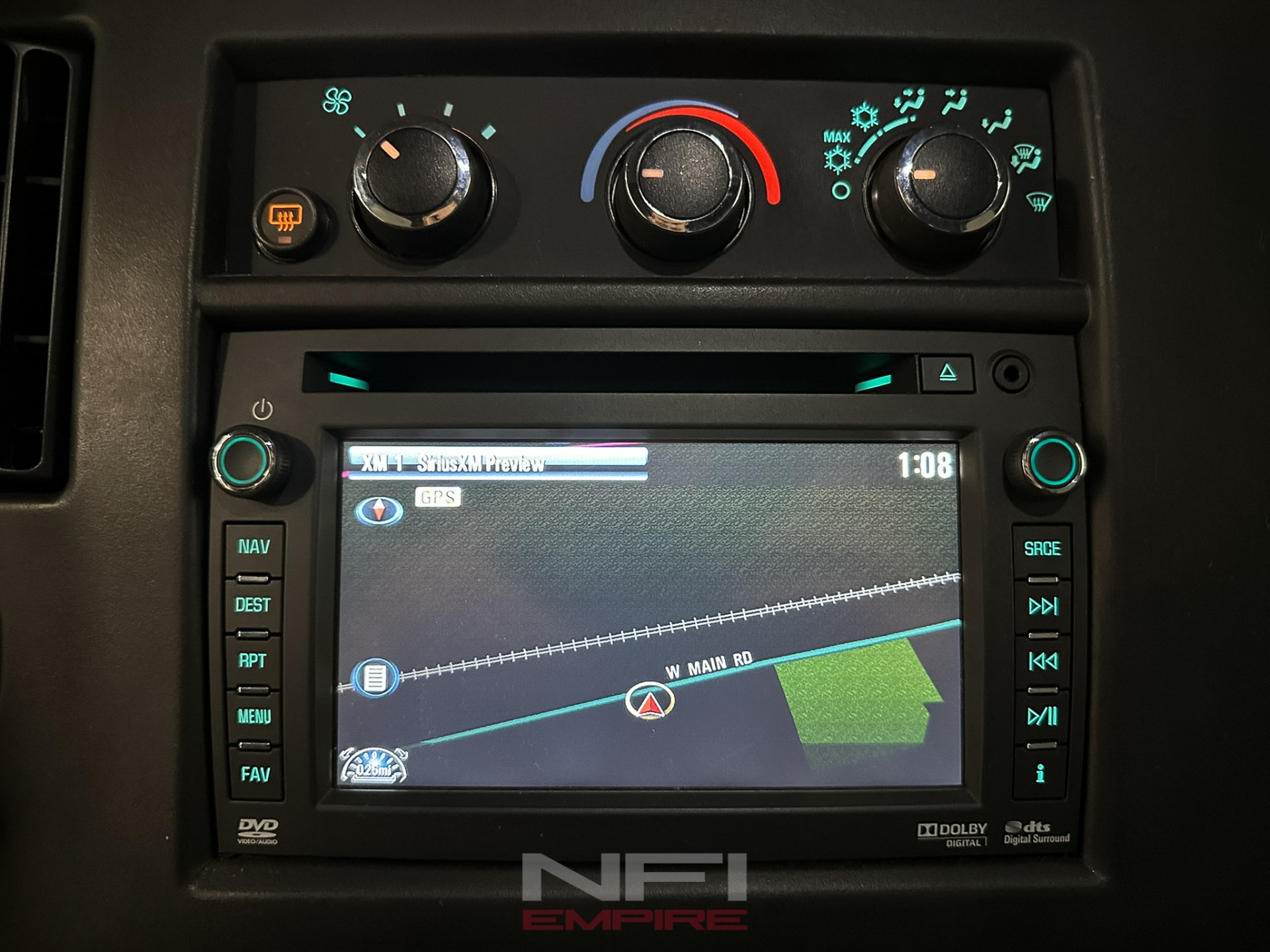 2015 Chevrolet Express 3500 Cargo 28