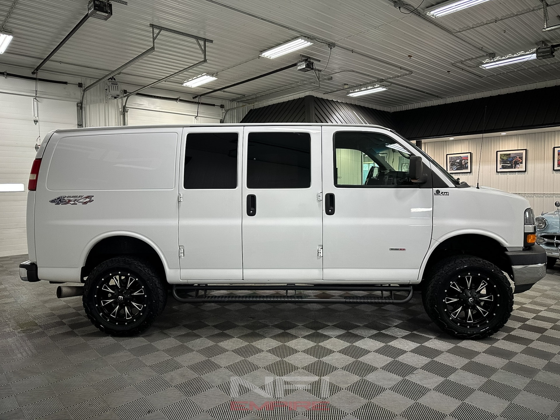 2015 Chevrolet Express 3500 Cargo 7