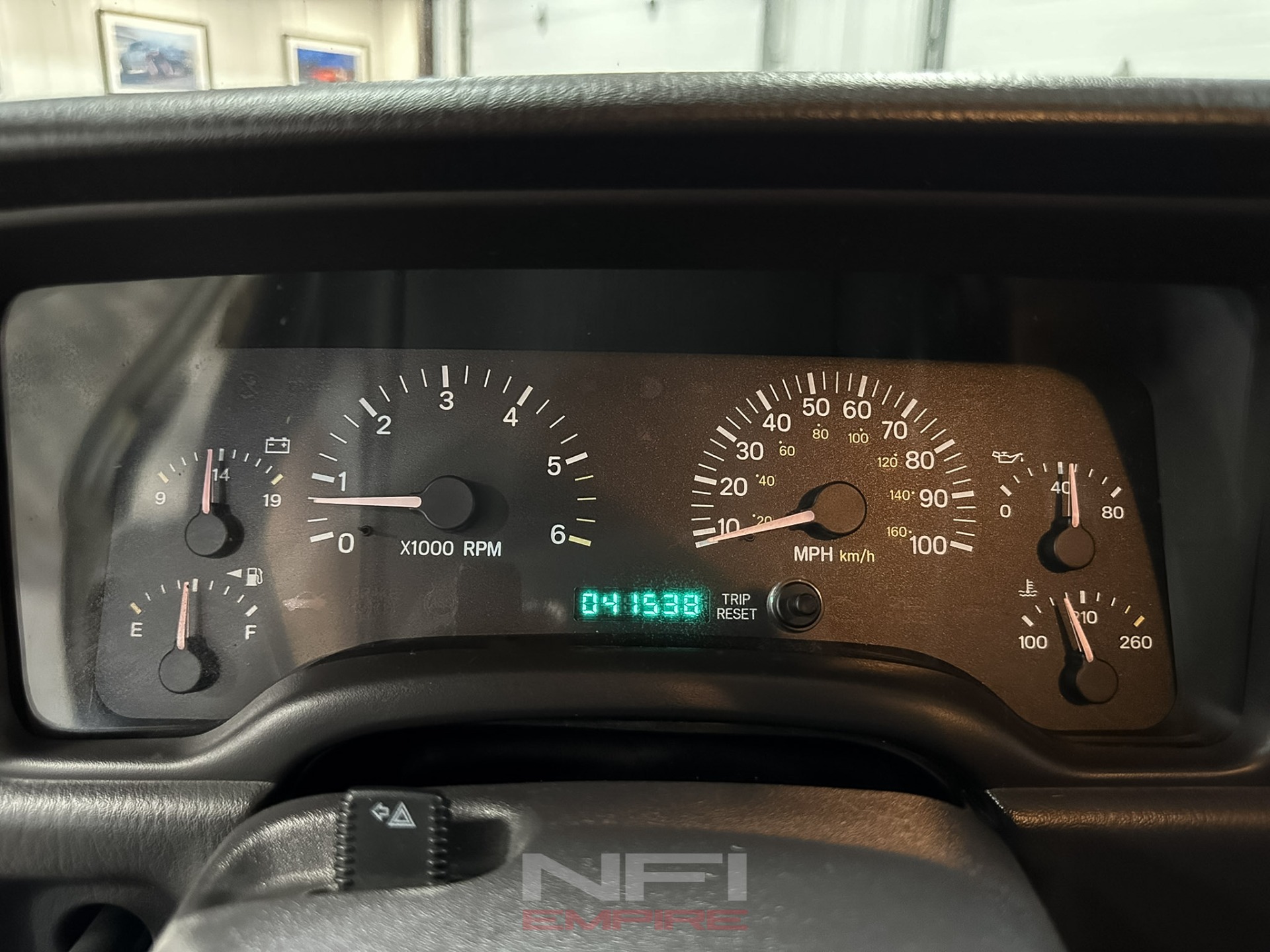 2001 Jeep Cherokee 26
