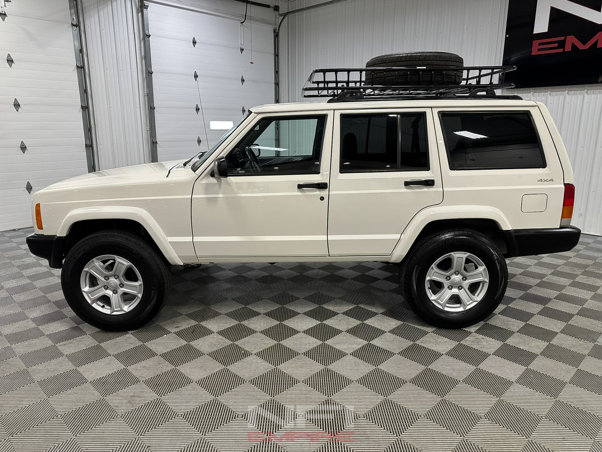 2001 Jeep Cherokee 2